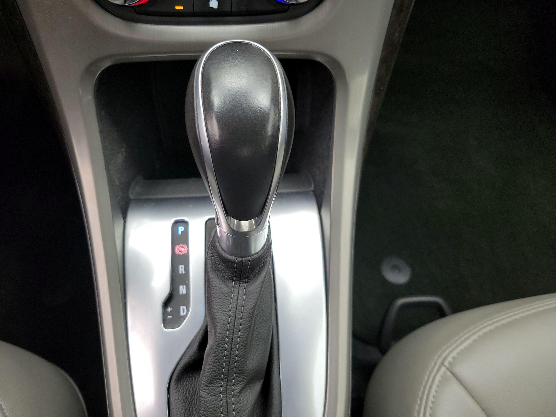 Thumbnail: 2016 Buick Verano - 18