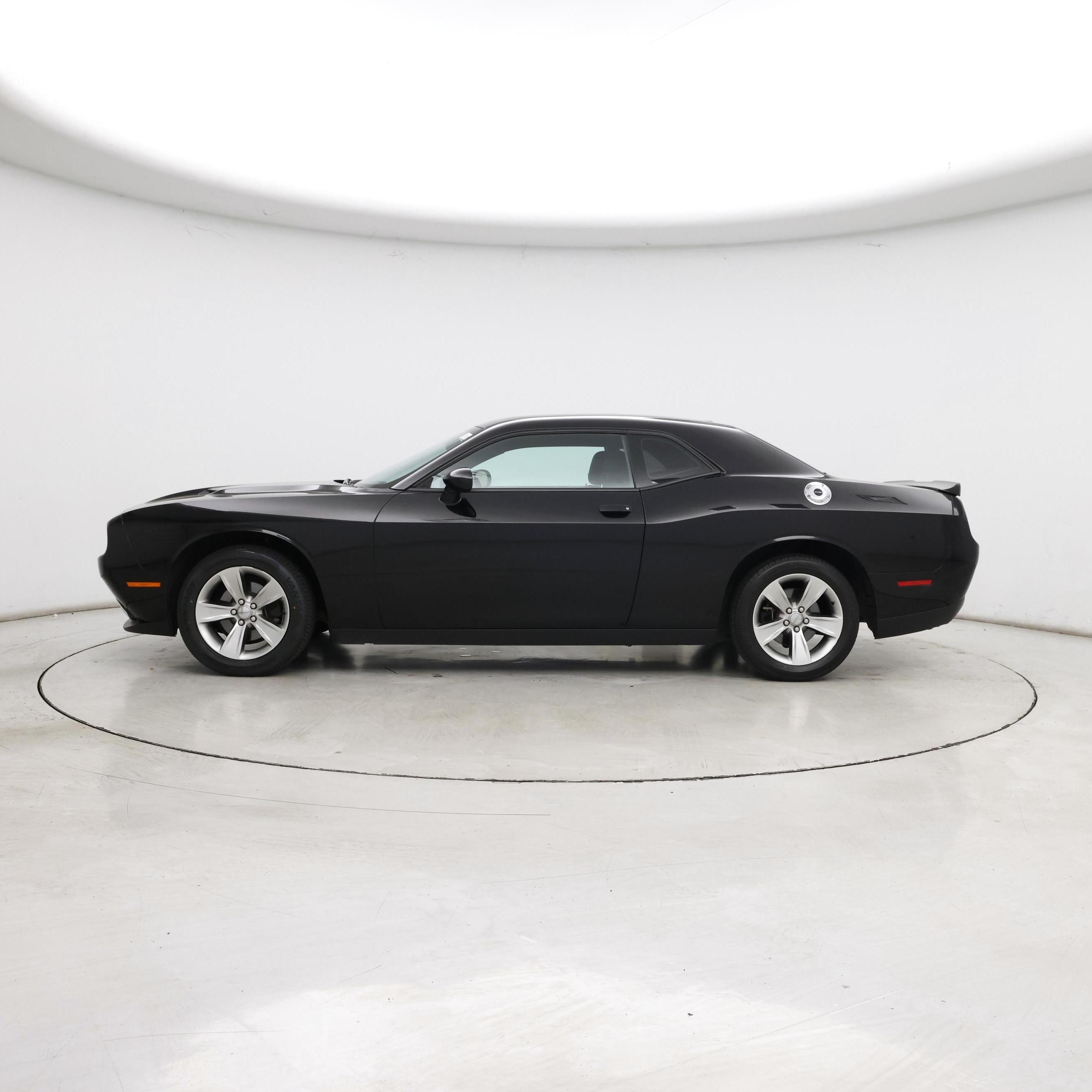 Thumbnail: 2021 Dodge Challenger - 3