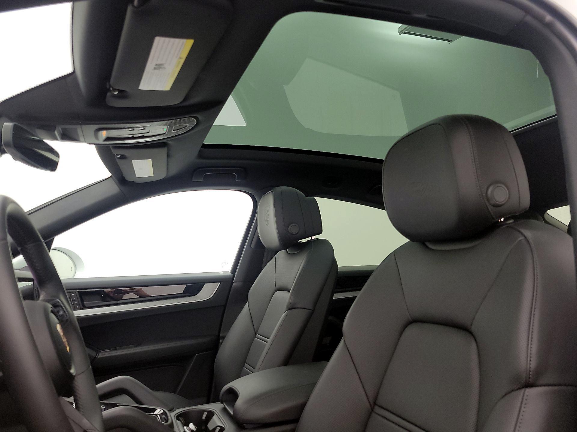 Thumbnail: 2025 Porsche Cayenne - 20