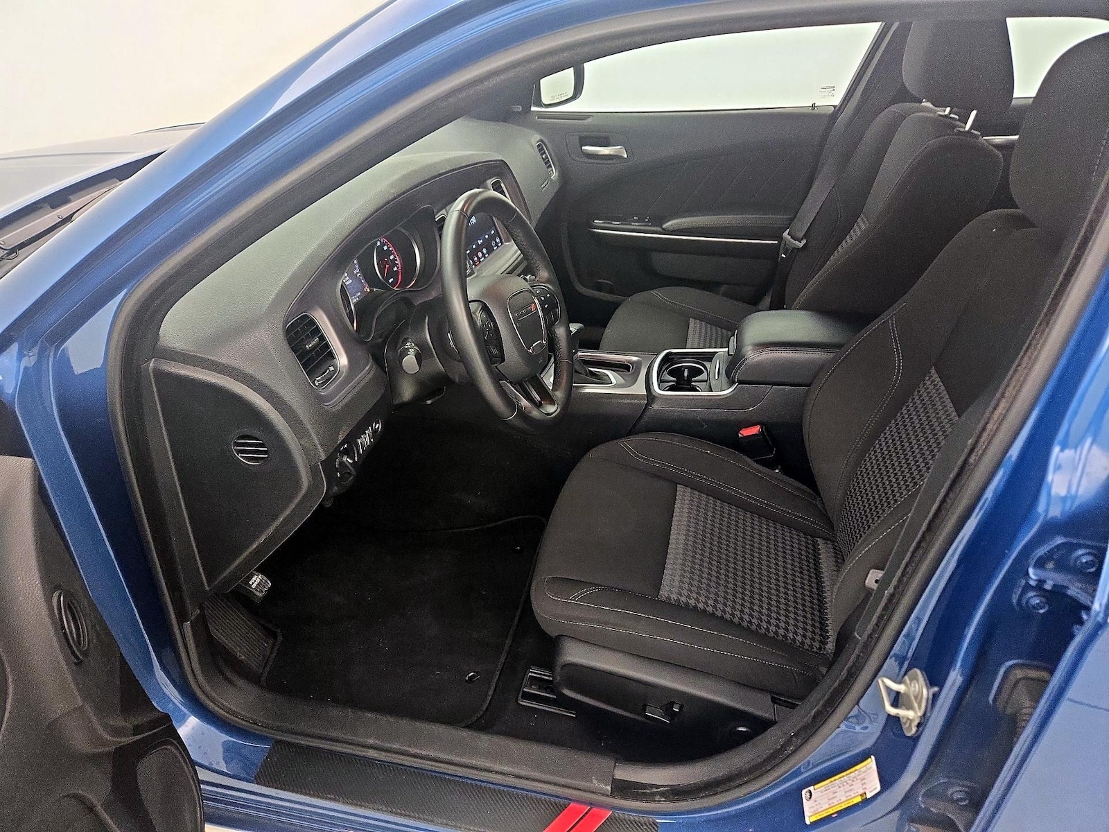 2023 Dodge Charger SXT - Photo 12