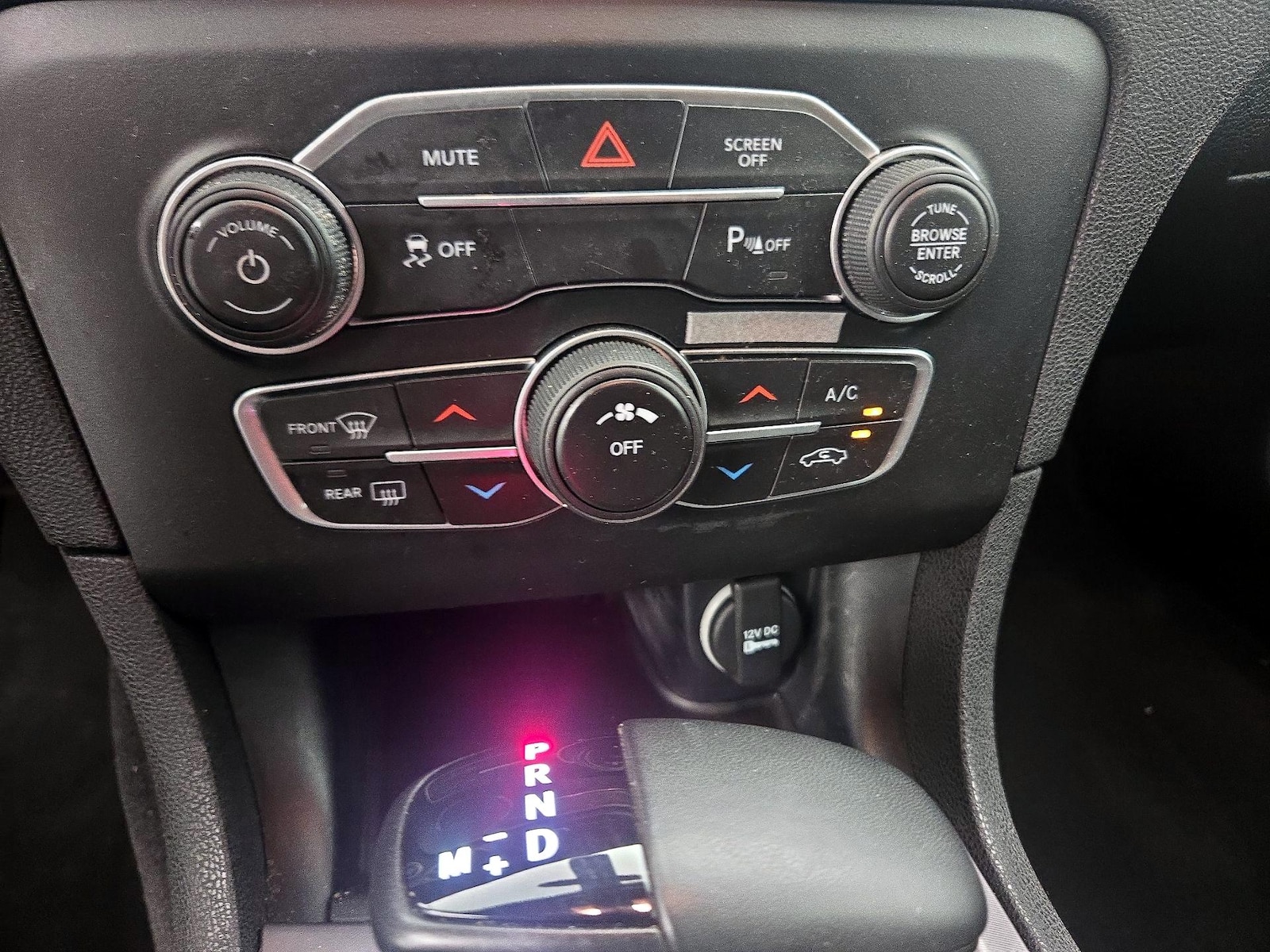 2023 Dodge Charger SXT - Photo 17