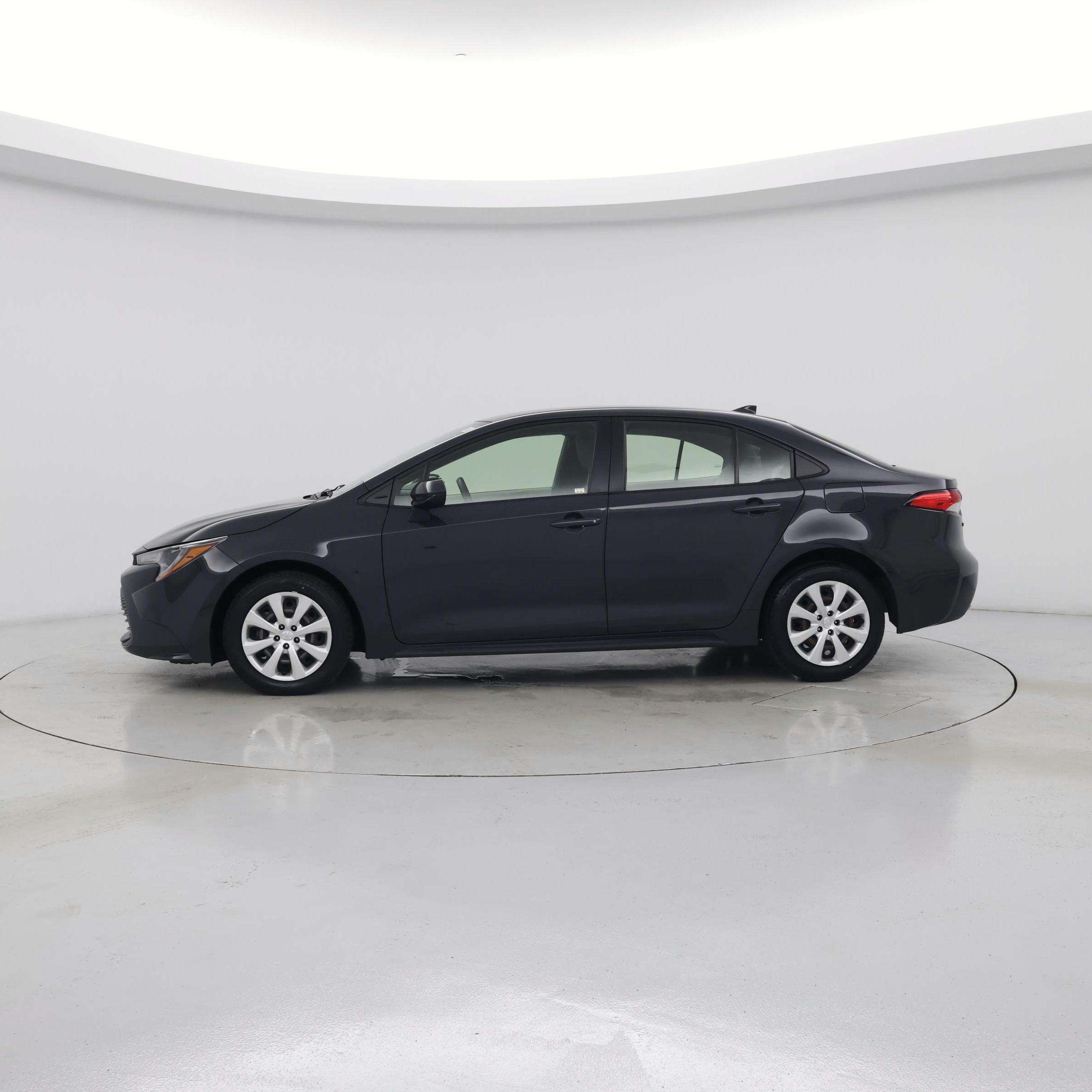 Thumbnail: 2023 Toyota Corolla - 3