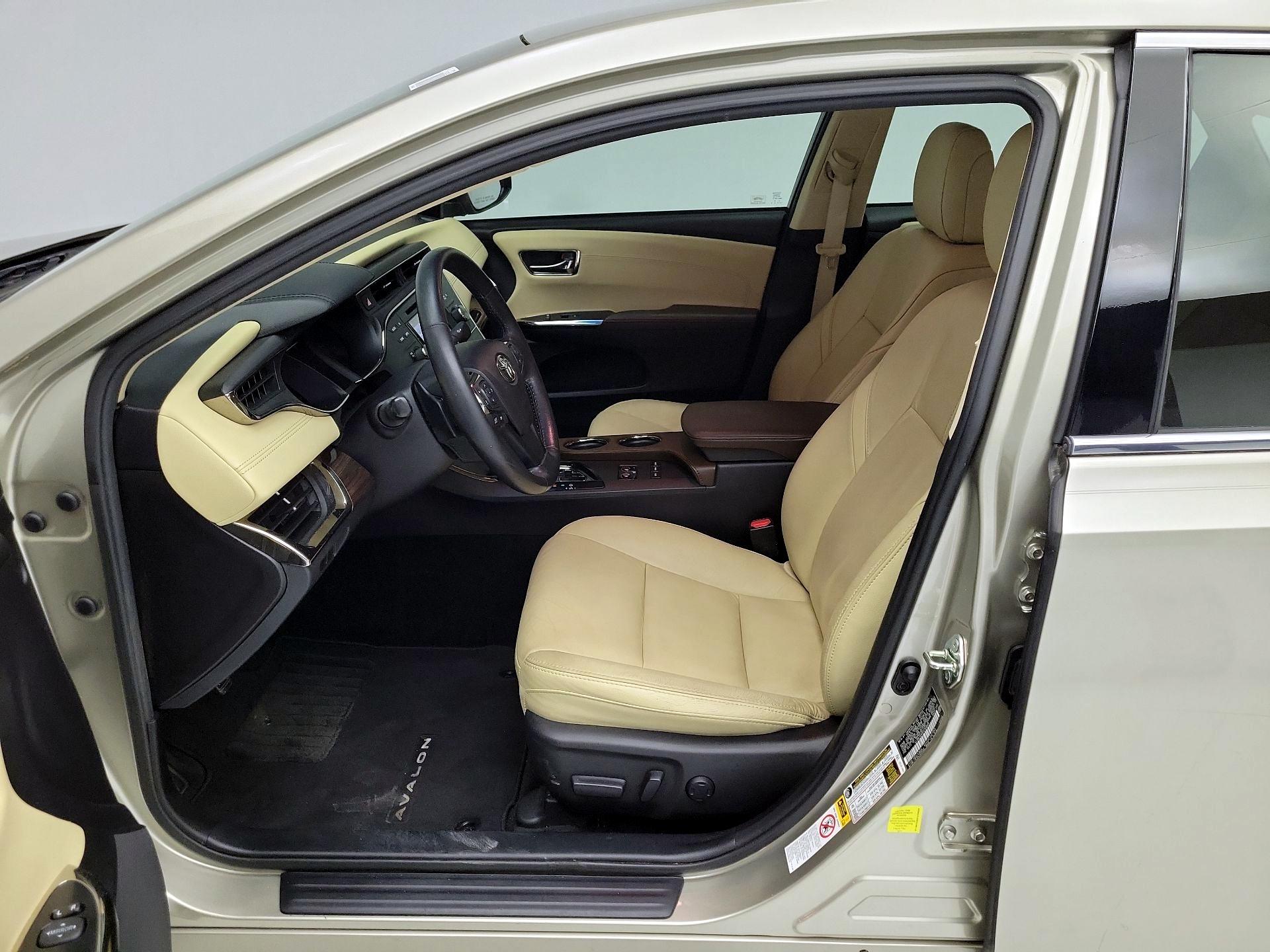 Thumbnail: 2015 Toyota Avalon - 11