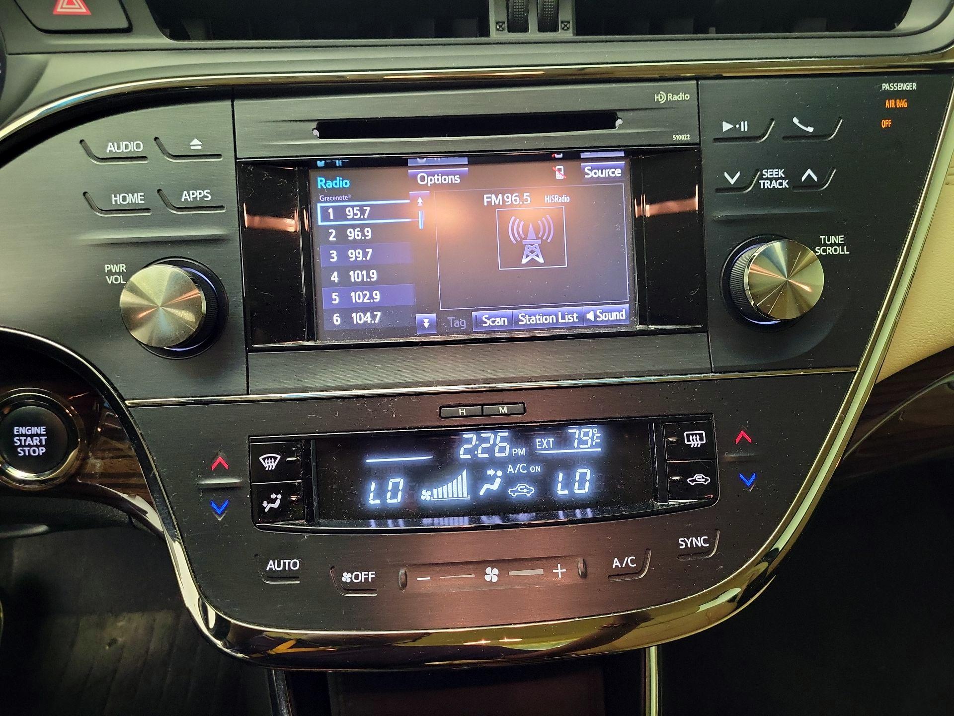 Thumbnail: 2015 Toyota Avalon - 15