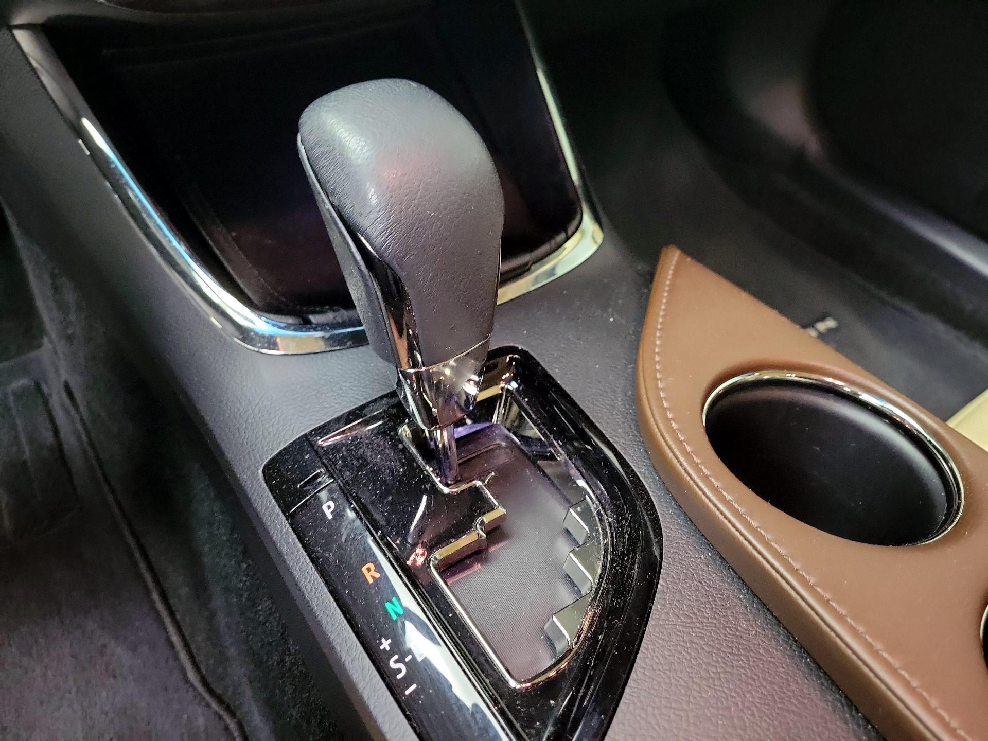 Thumbnail: 2015 Toyota Avalon - 17