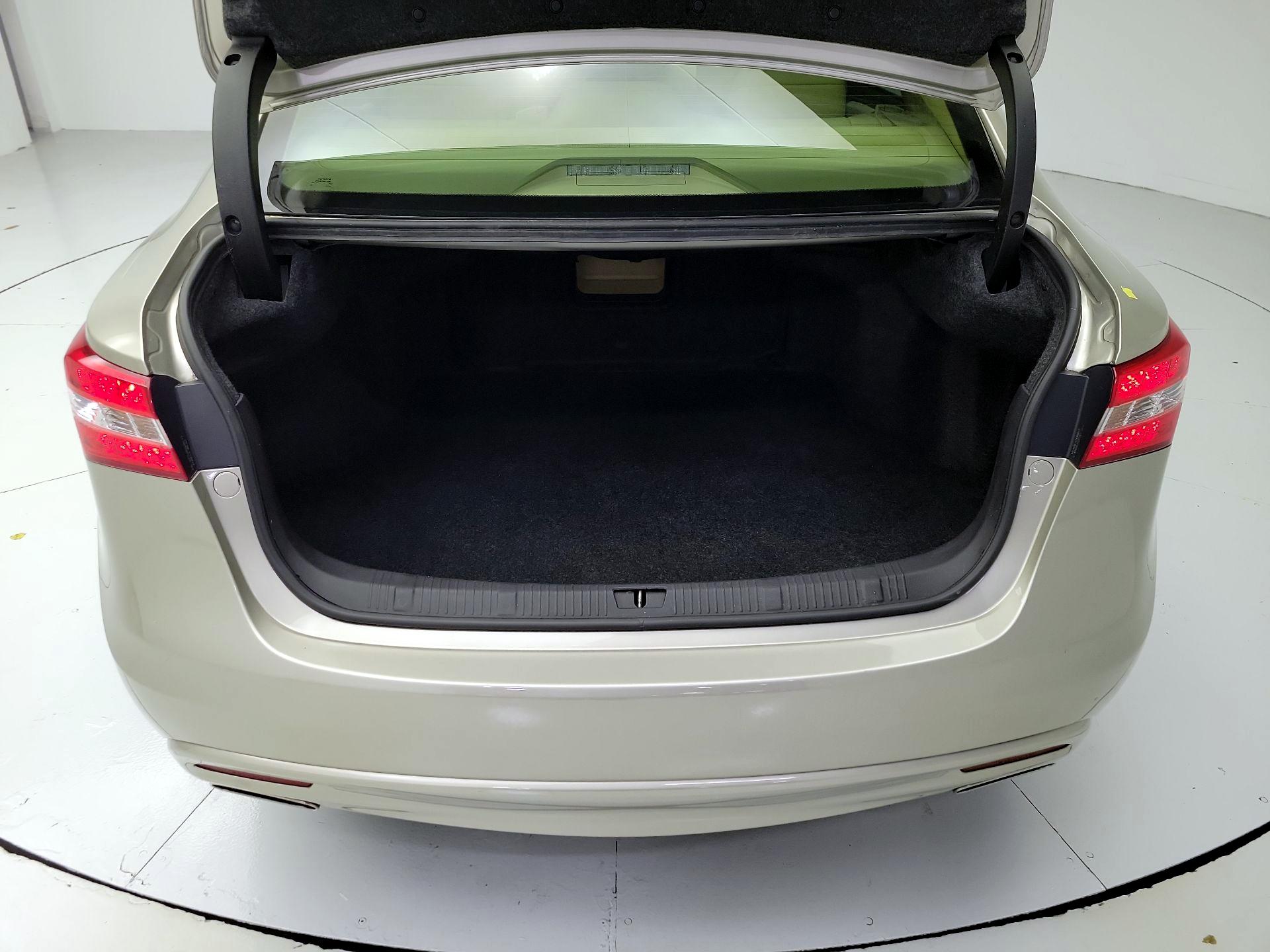 Thumbnail: 2015 Toyota Avalon - 20