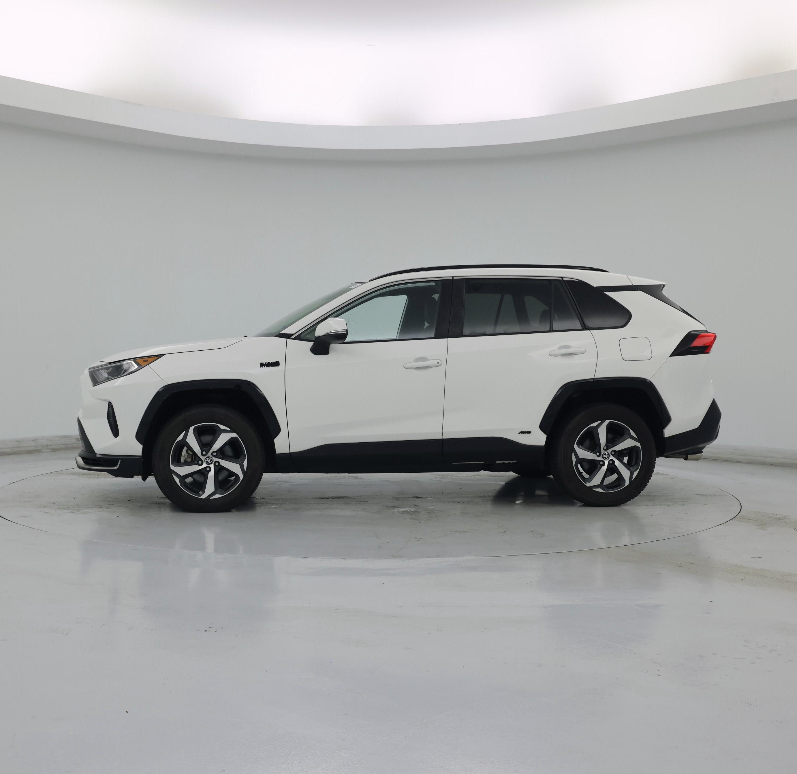 Thumbnail: 2021 Toyota RAV4 - 3