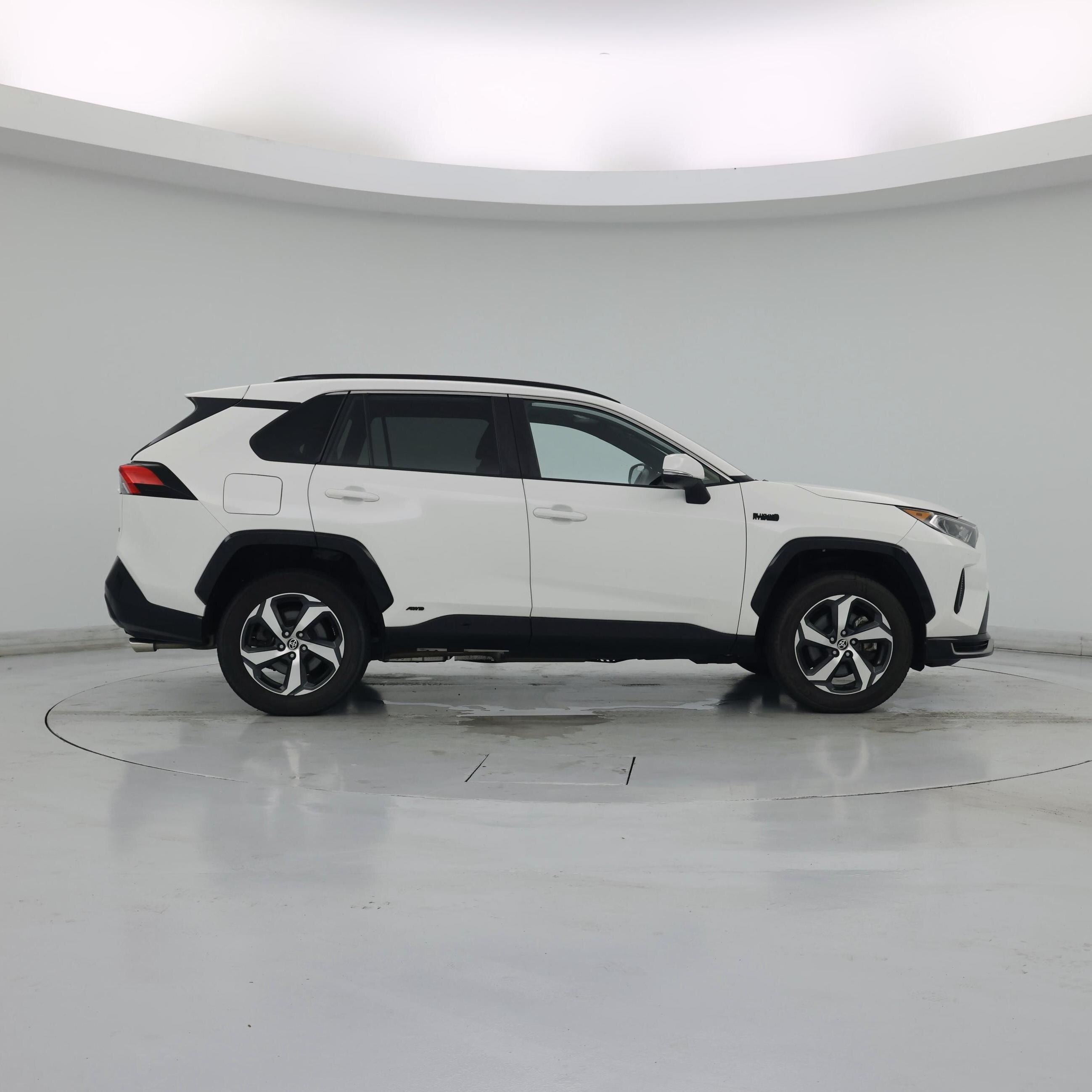 Thumbnail: 2021 Toyota RAV4 - 7