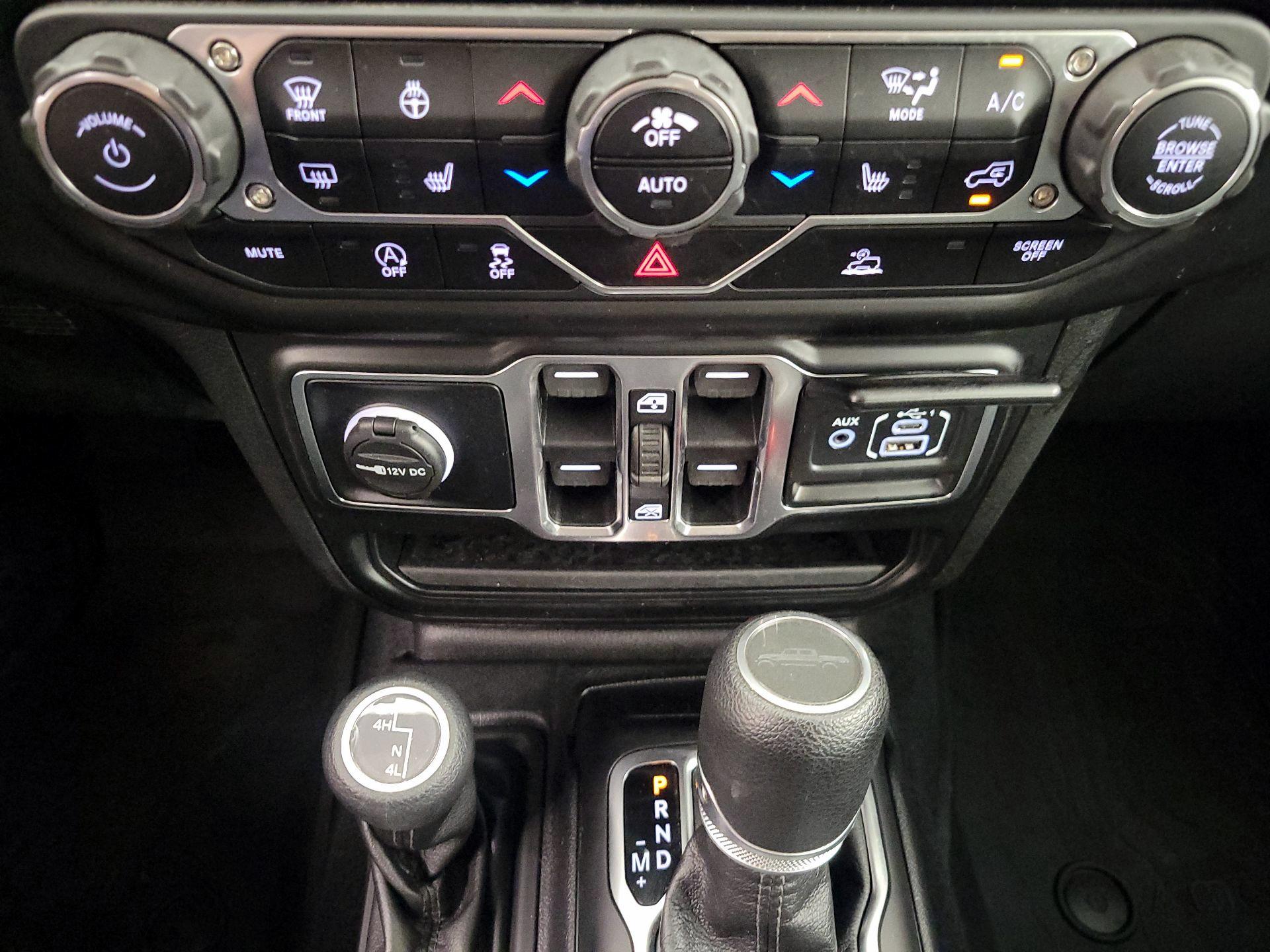 Thumbnail: 2020 Jeep Gladiator - 16