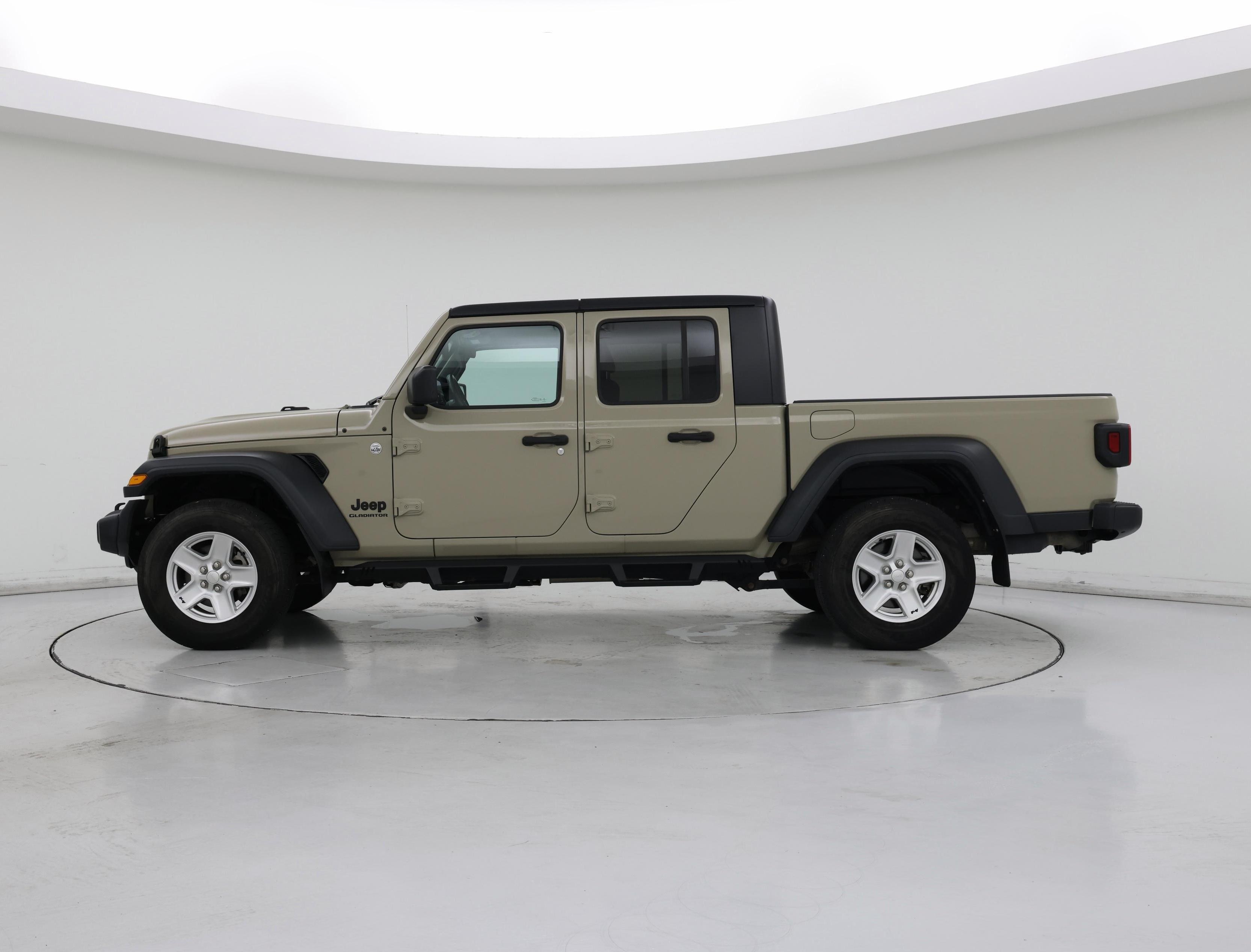 Thumbnail: 2020 Jeep Gladiator - 3