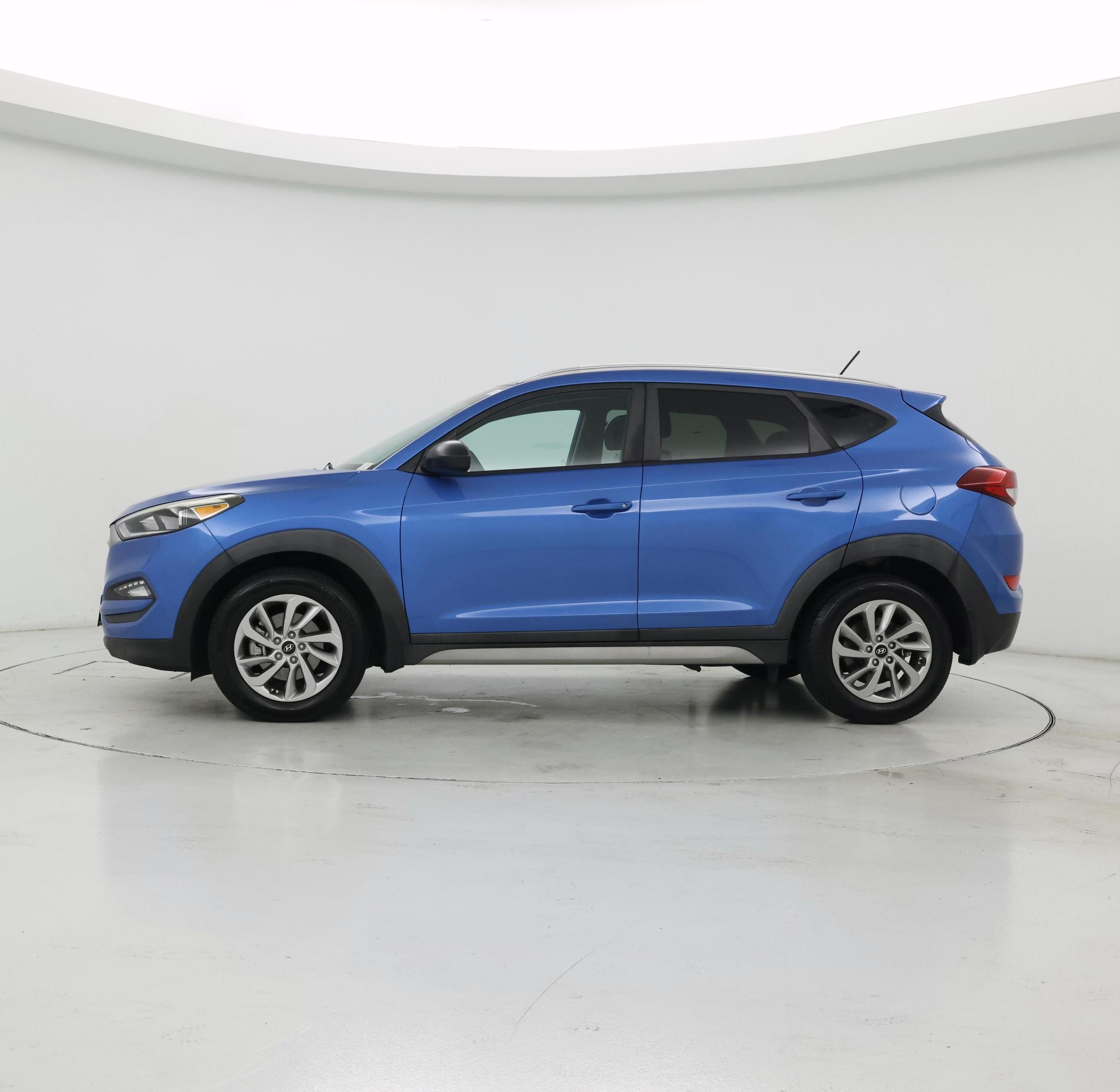 Thumbnail: 2017 Hyundai Tucson - 3
