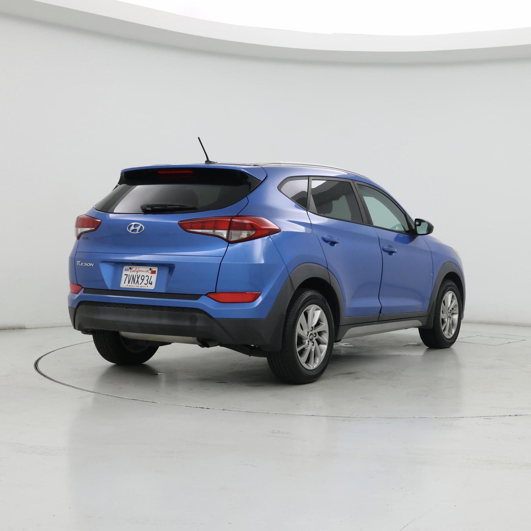 Thumbnail: 2017 Hyundai Tucson - 8