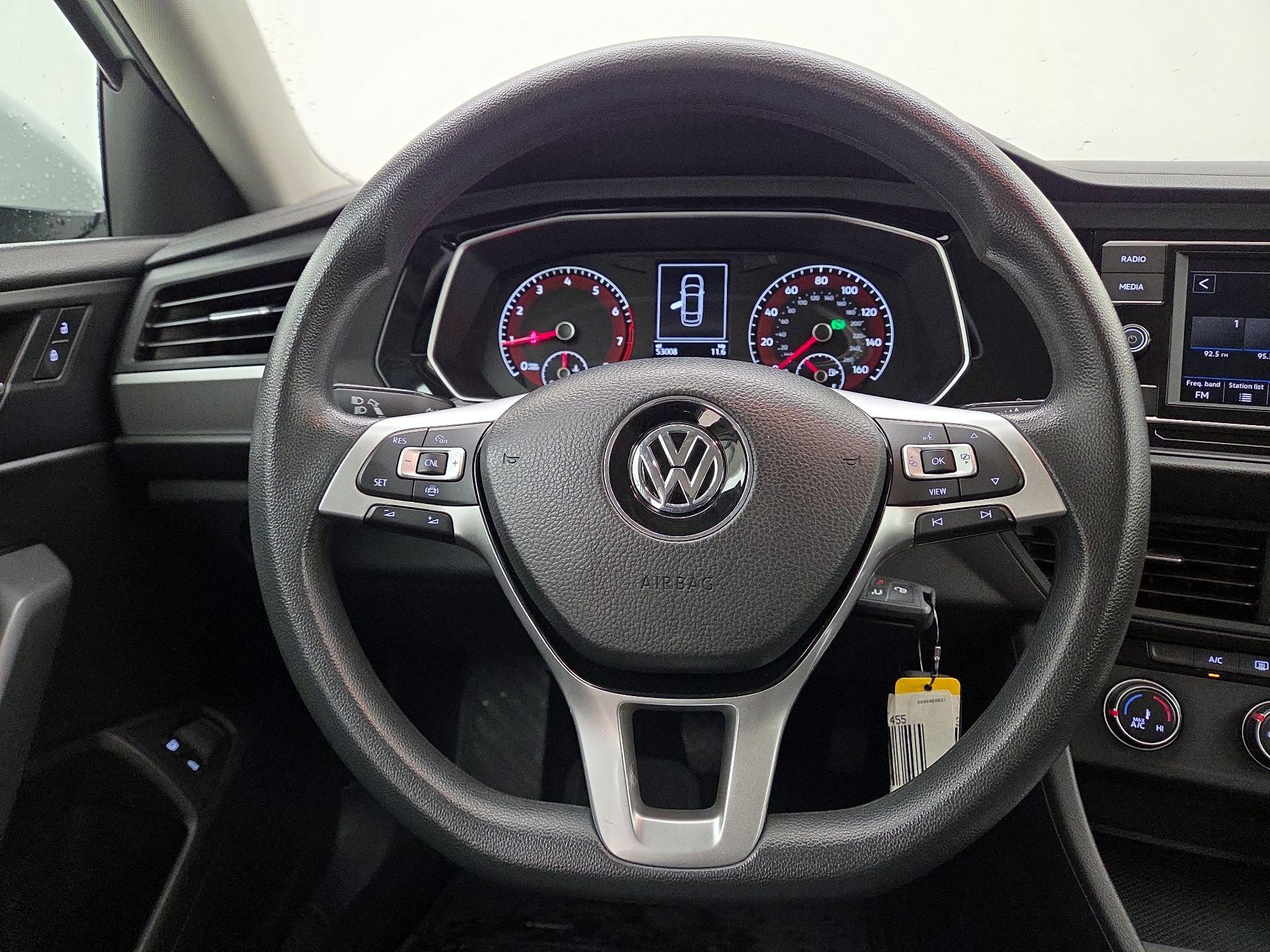 Thumbnail: 2020 Volkswagen Jetta - 10