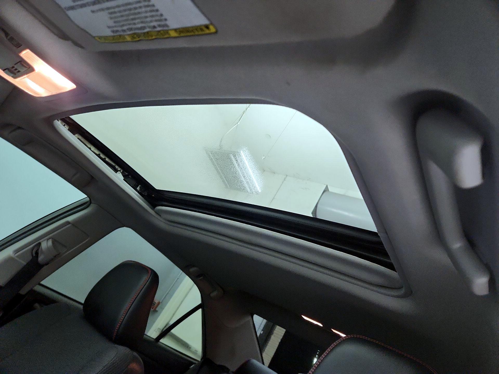 Thumbnail: 2016 Toyota Camry - 19