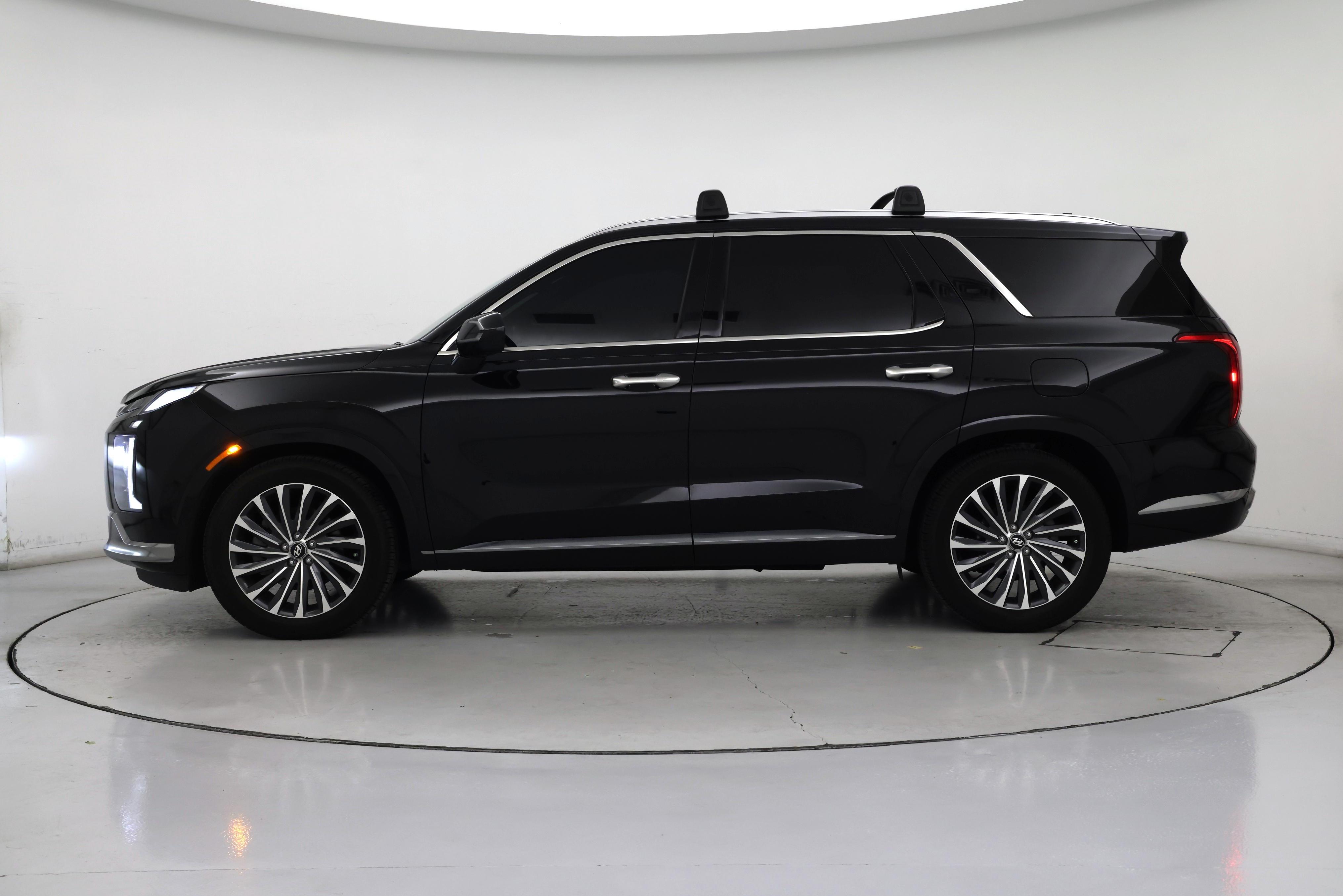 Thumbnail: 2023 Hyundai Palisade - 3