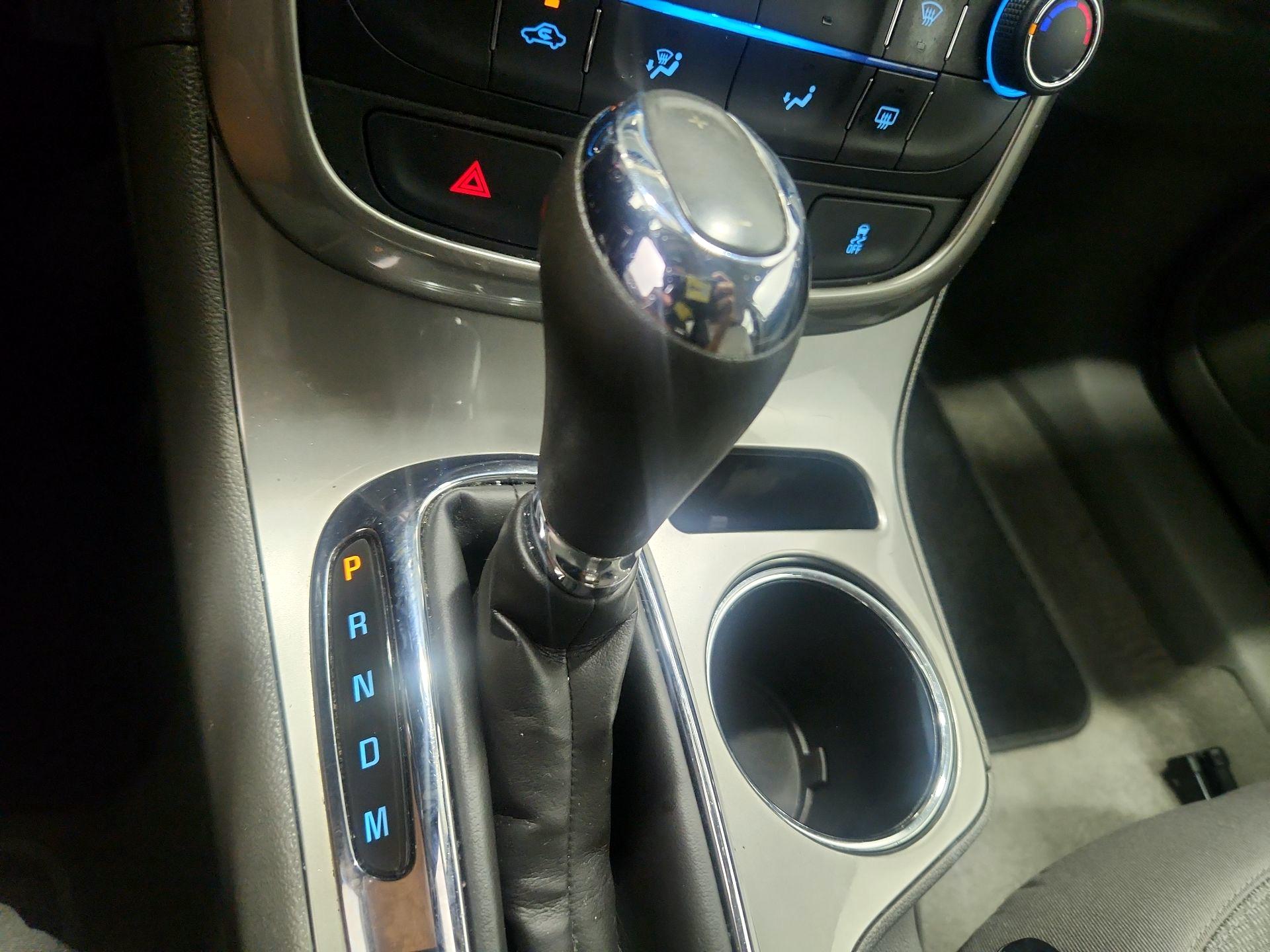 Thumbnail: 2015 Chevrolet Malibu - 16