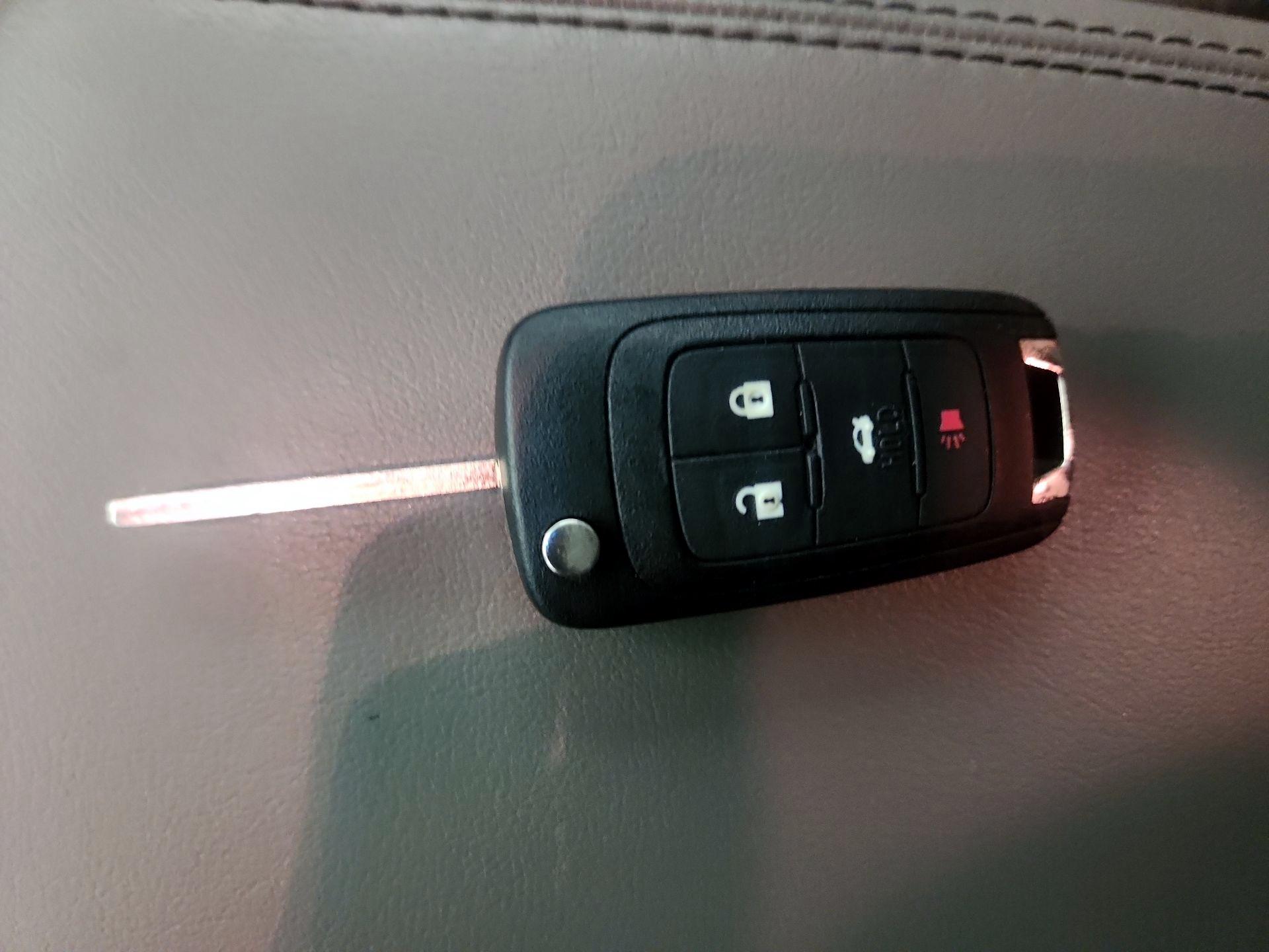 Thumbnail: 2015 Chevrolet Malibu - 20