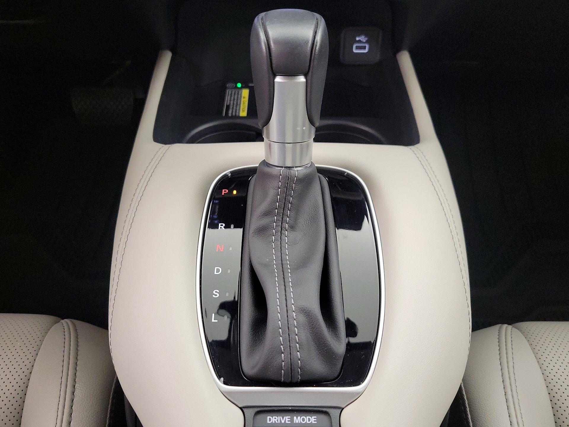 Thumbnail: 2025 Honda HR-V - 17