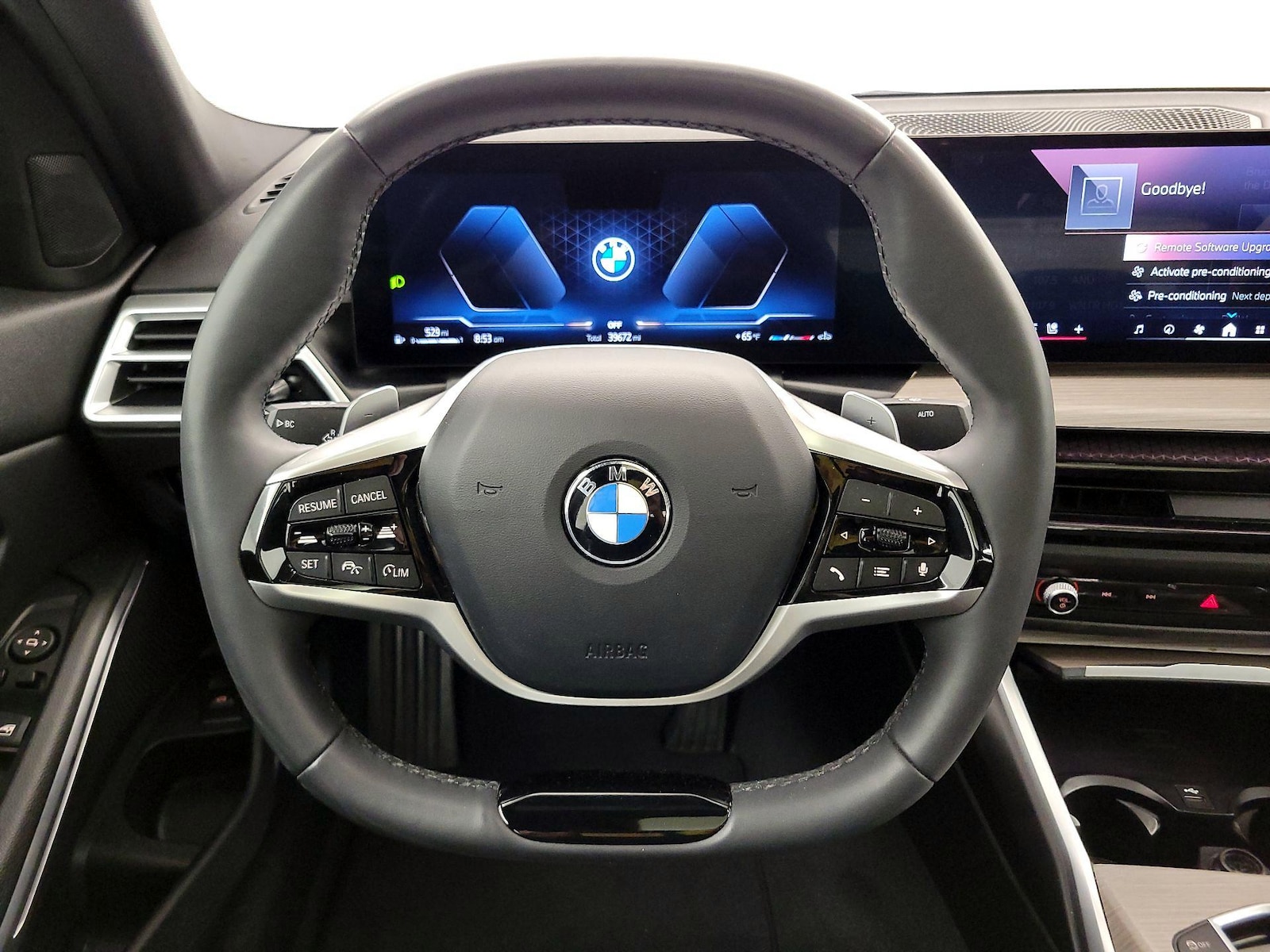 2025 BMW 3 Series 330i - Photo 11