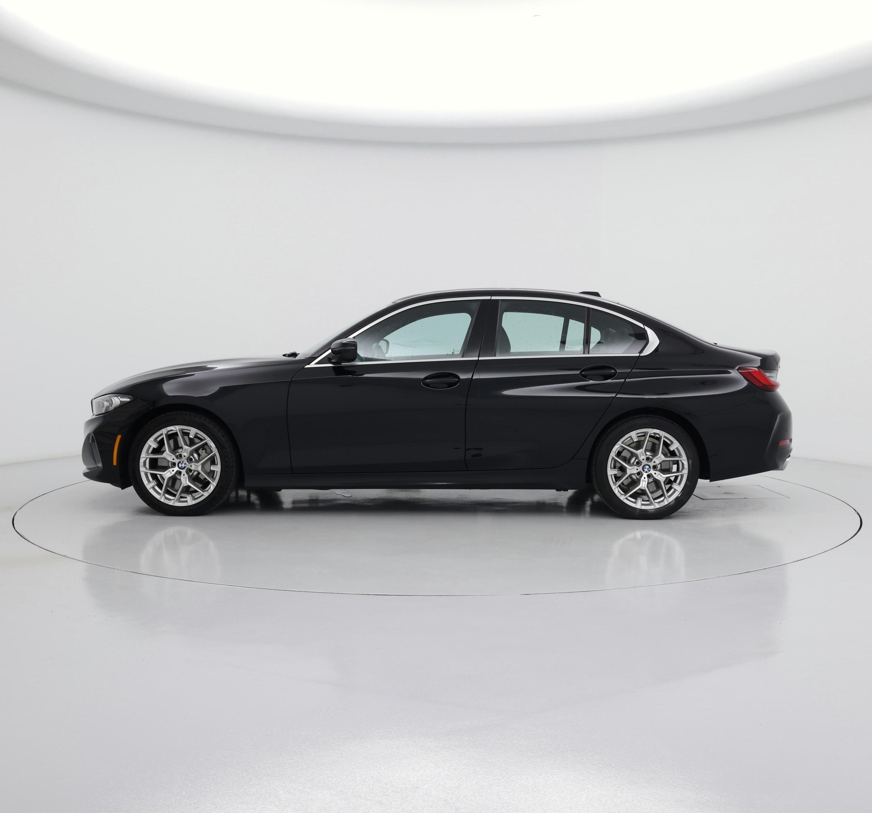 Thumbnail: 2025 BMW 3 Series - 3