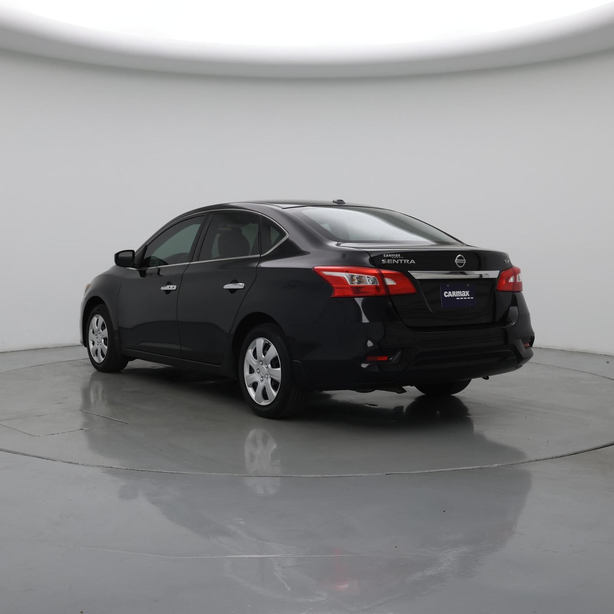 Thumbnail: 2017 Nissan Sentra - 2