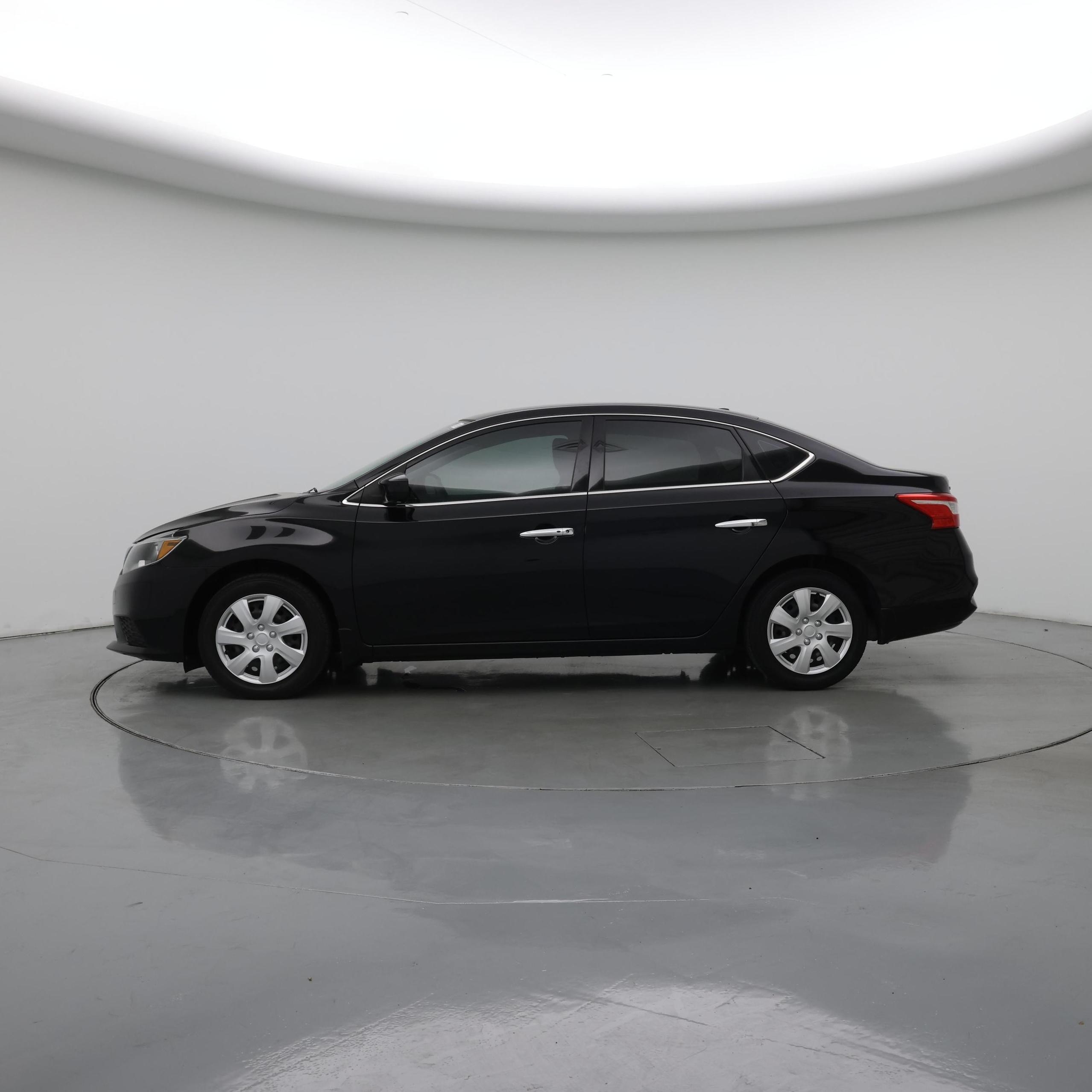 Thumbnail: 2017 Nissan Sentra - 3
