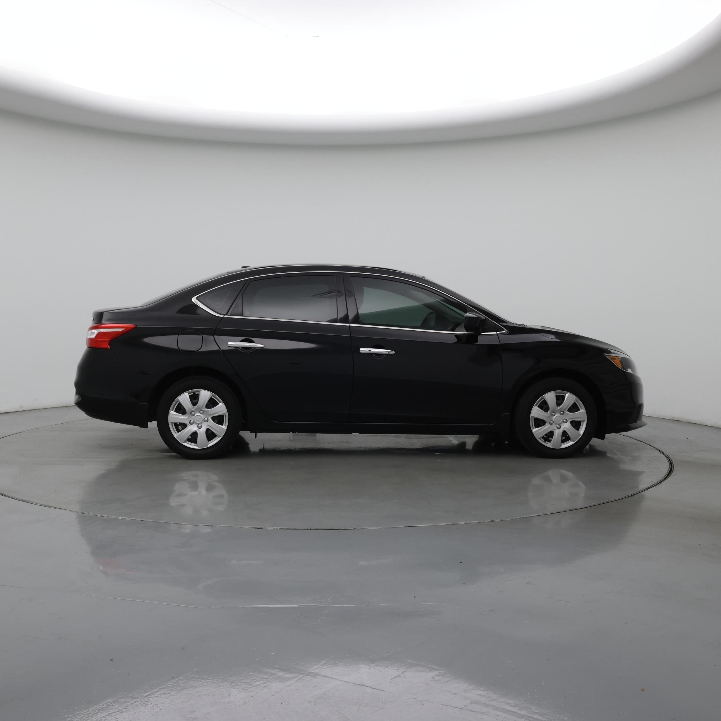 Thumbnail: 2017 Nissan Sentra - 7