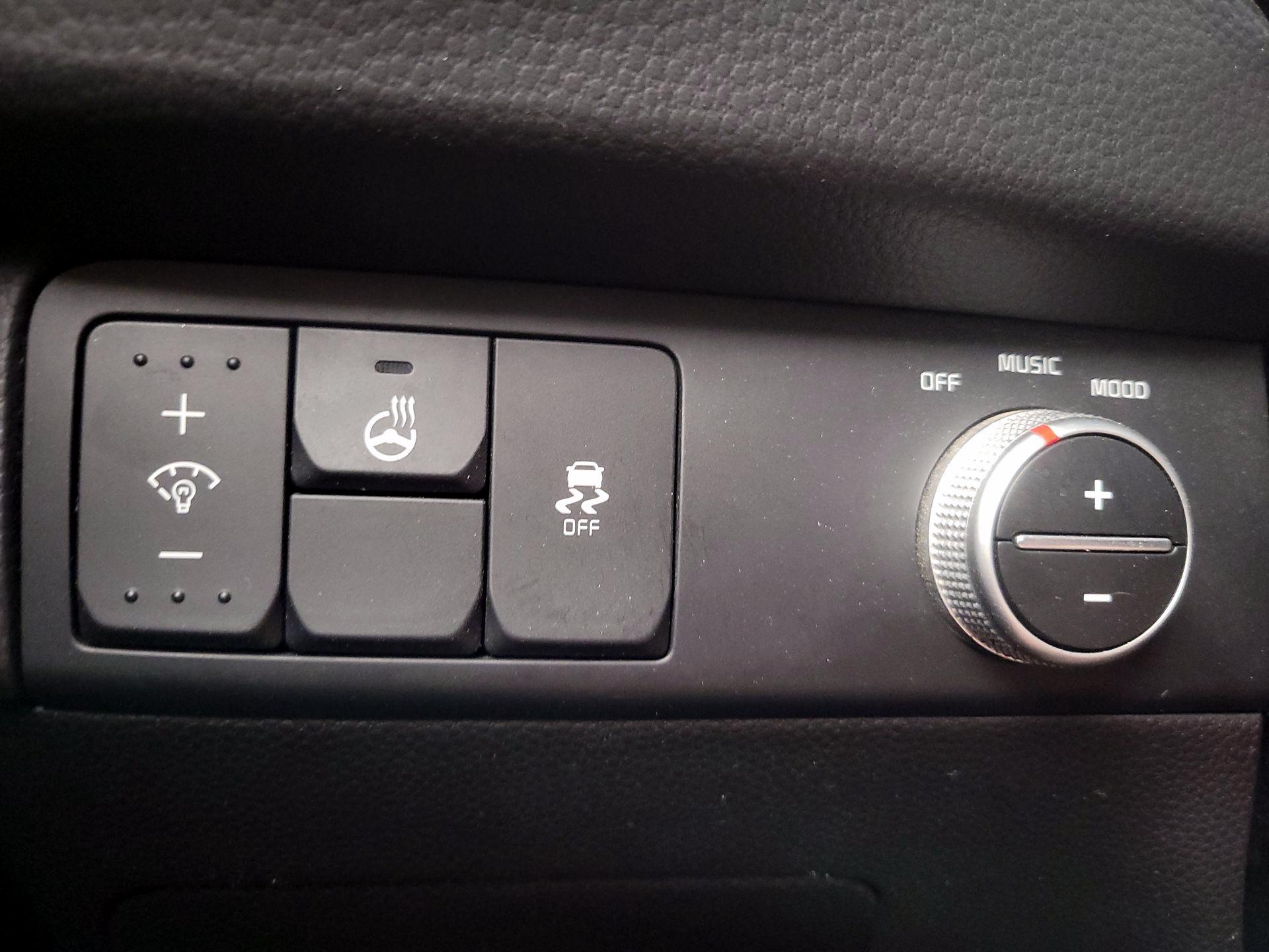 Thumbnail: 2017 Kia Soul - 13