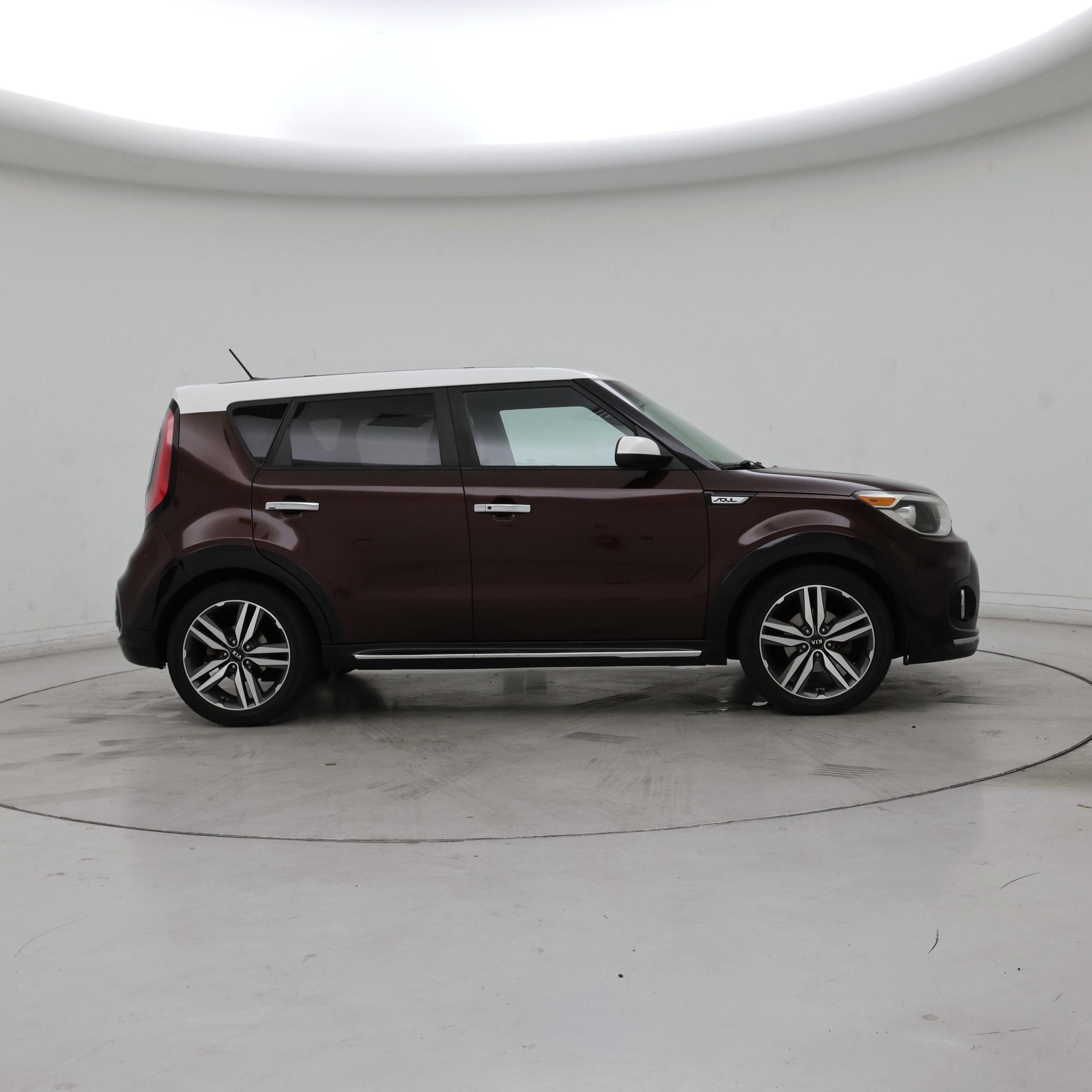 Thumbnail: 2017 Kia Soul - 7
