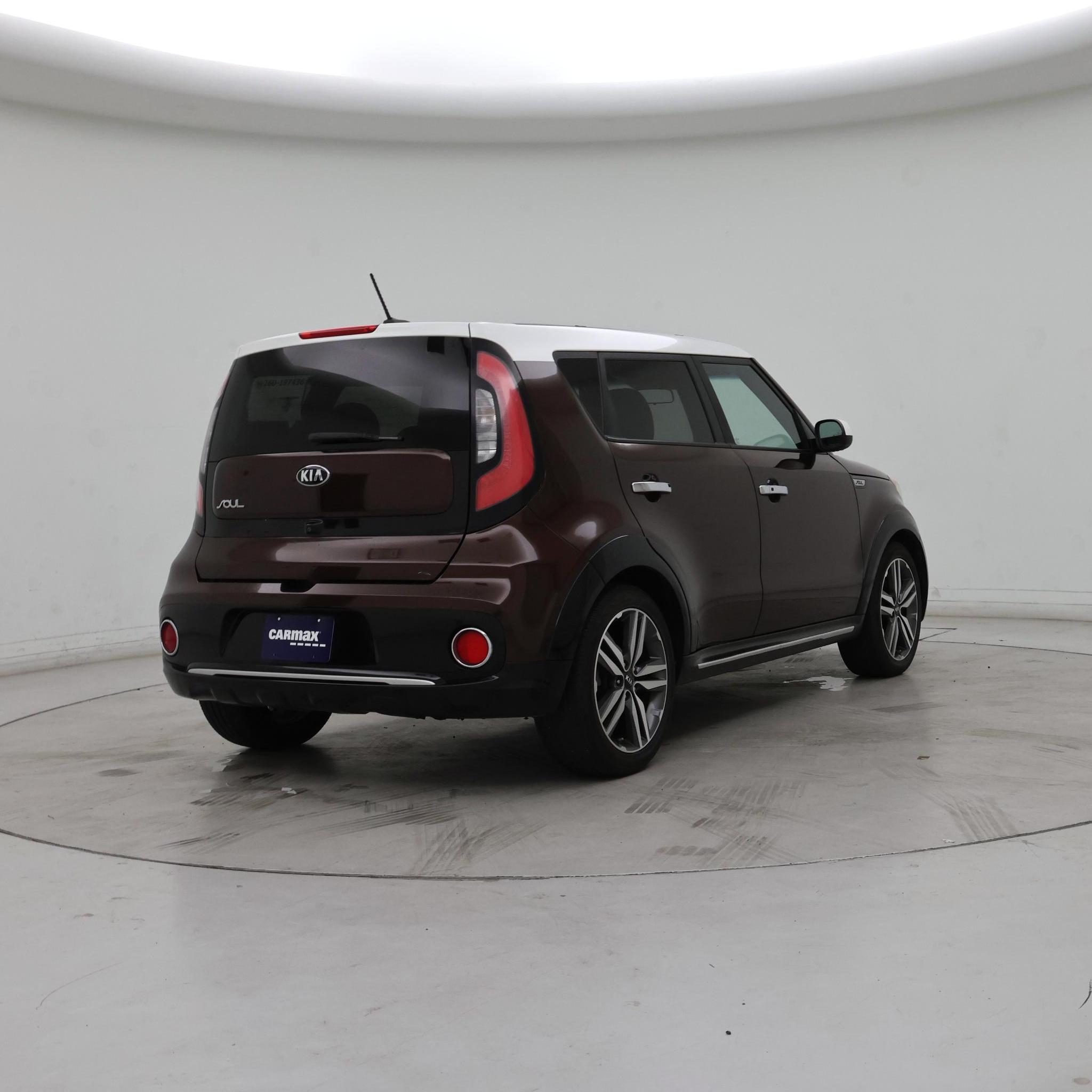 Thumbnail: 2017 Kia Soul - 8