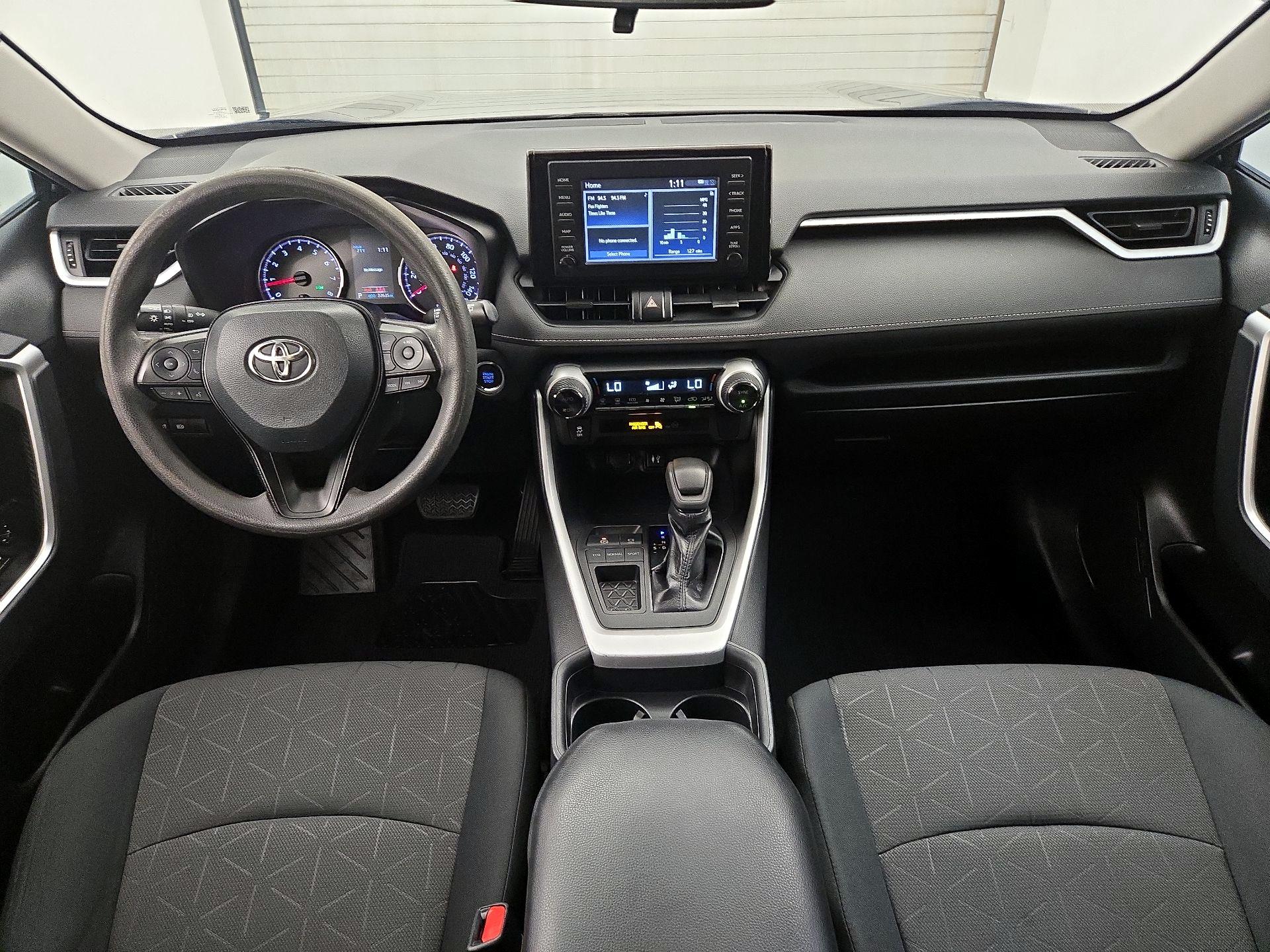 Thumbnail: 2019 Toyota RAV4 - 9
