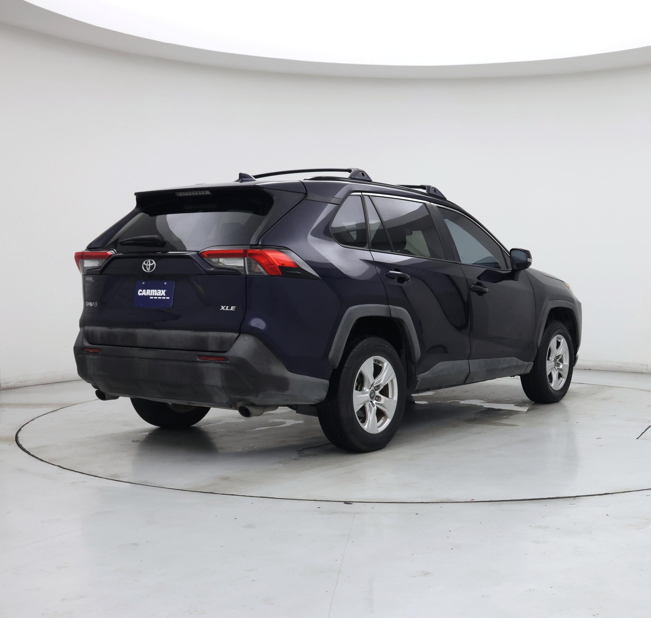 Thumbnail: 2019 Toyota RAV4 - 8