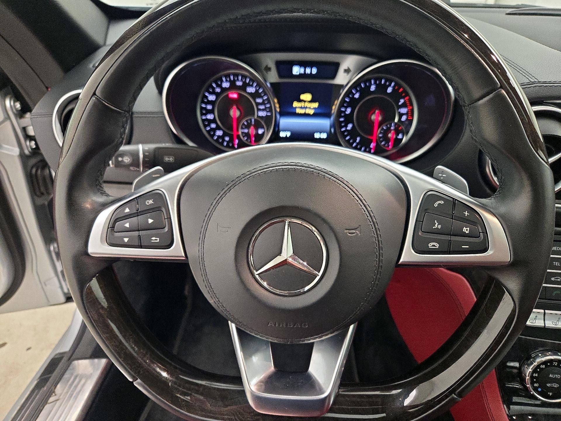 Thumbnail: 2019 Mercedes-Benz SL-Class - 10