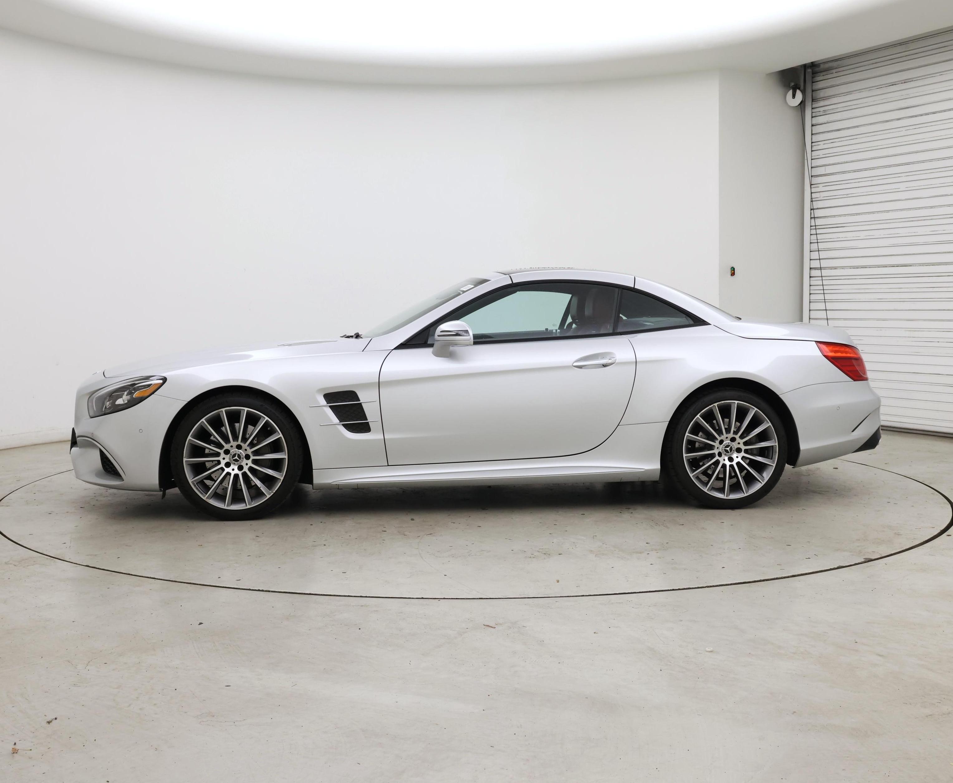 Thumbnail: 2019 Mercedes-Benz SL-Class - 3