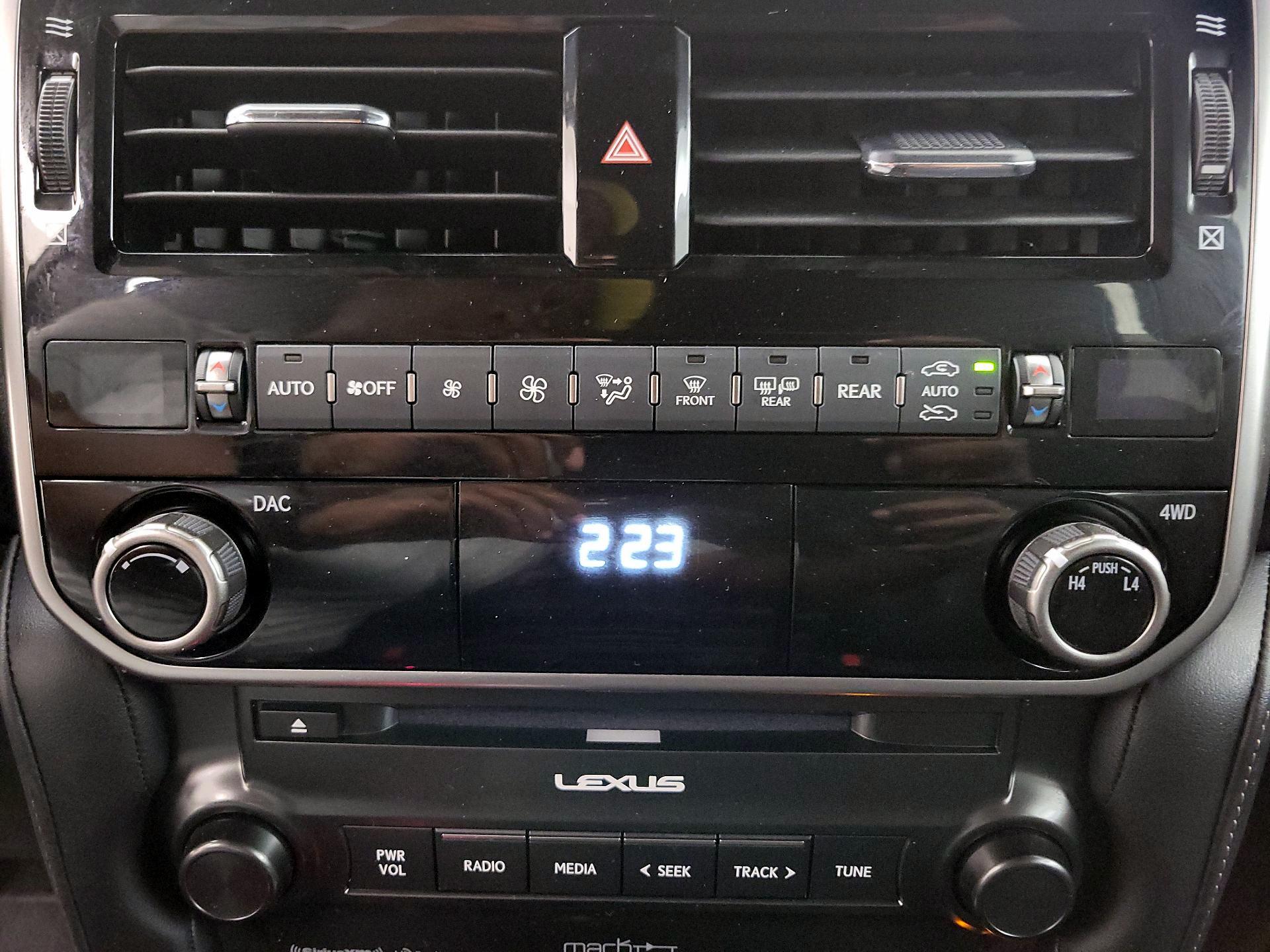 Thumbnail: 2023 Lexus GX - 17