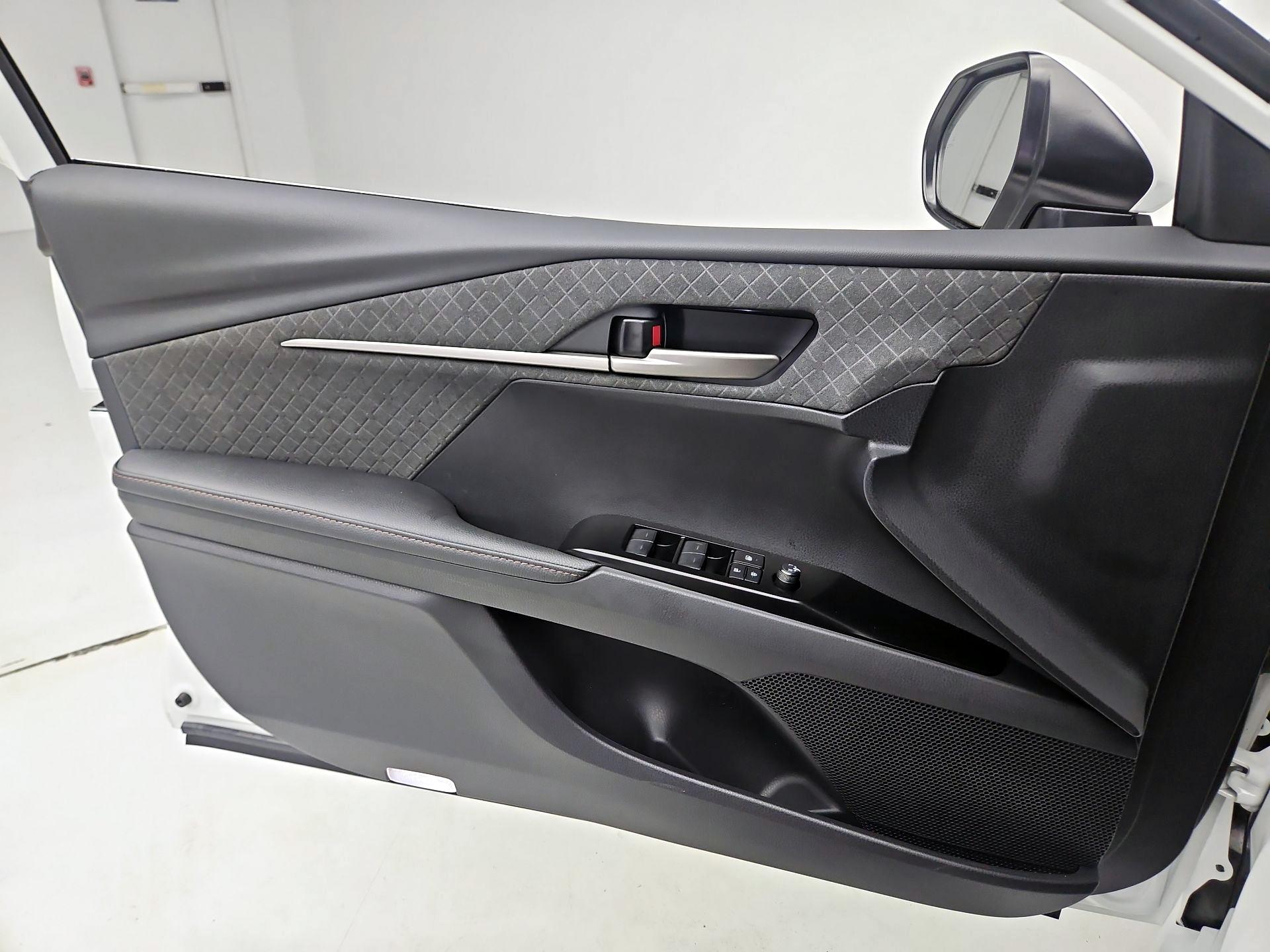 Thumbnail: 2026 Toyota Camry - 12