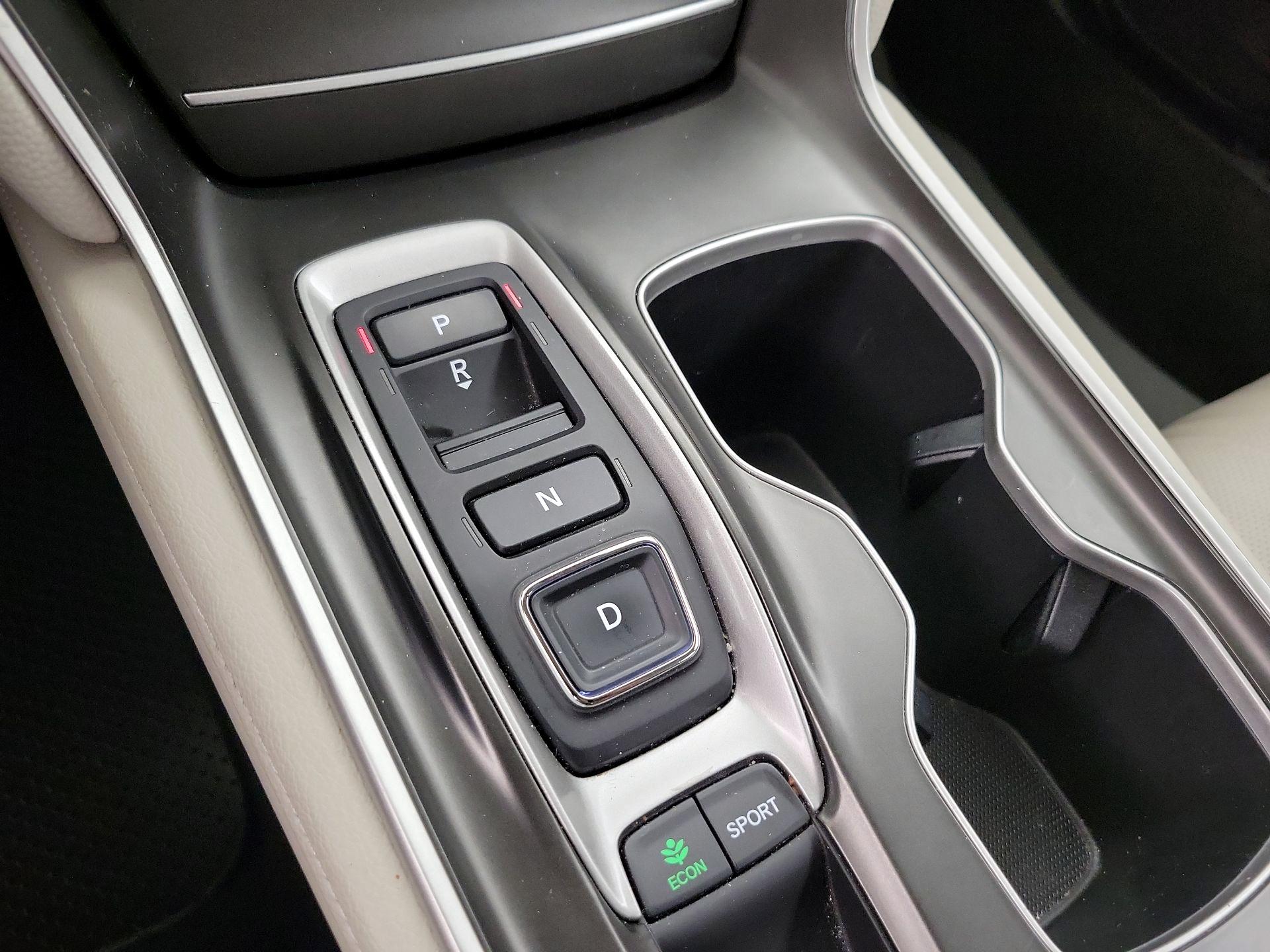Thumbnail: 2018 Honda Accord - 17