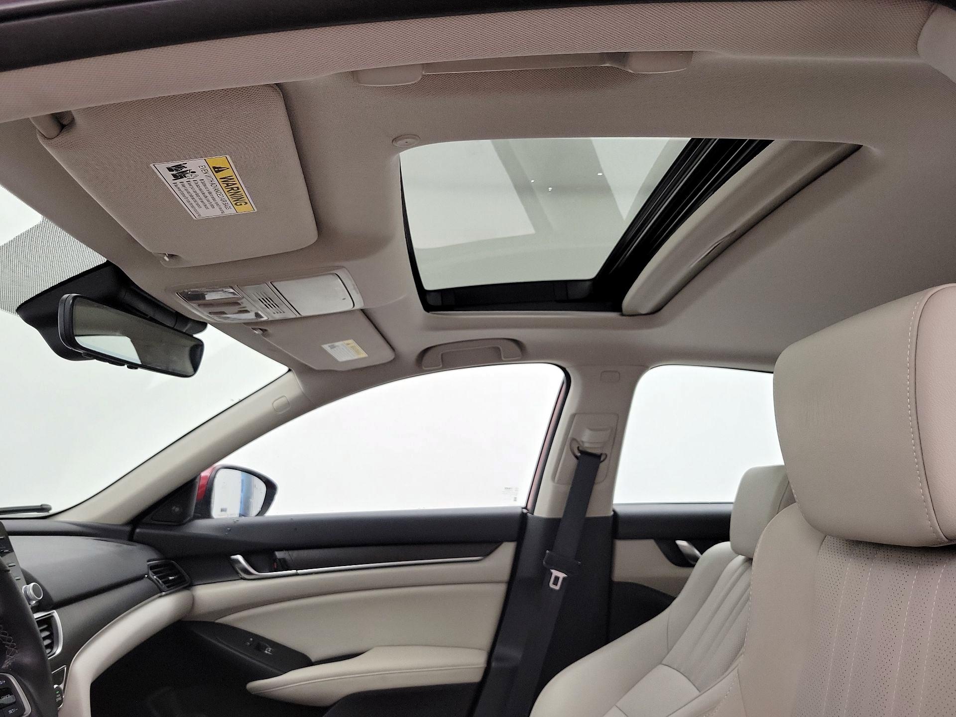 Thumbnail: 2018 Honda Accord - 19