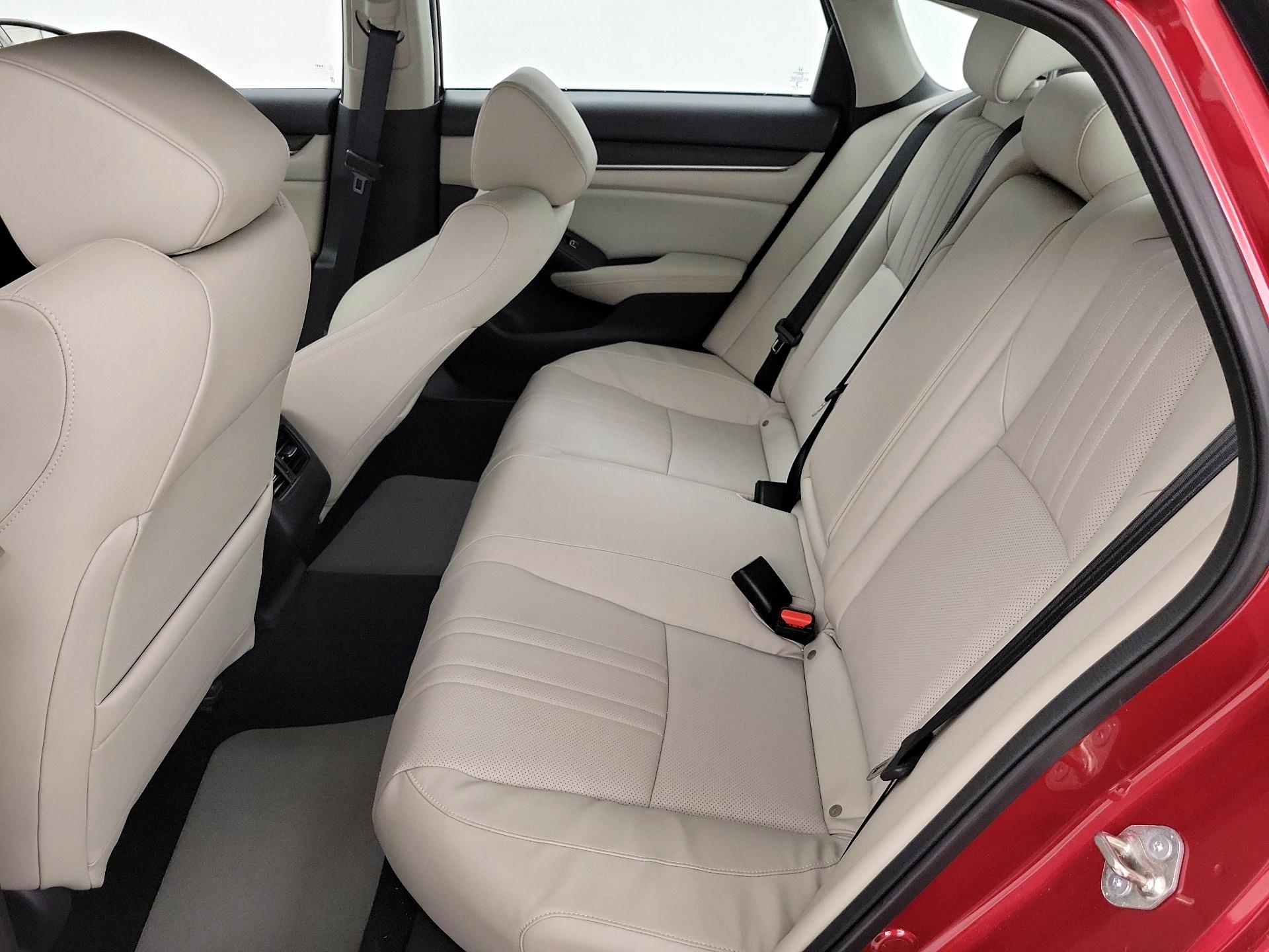 Thumbnail: 2018 Honda Accord - 20
