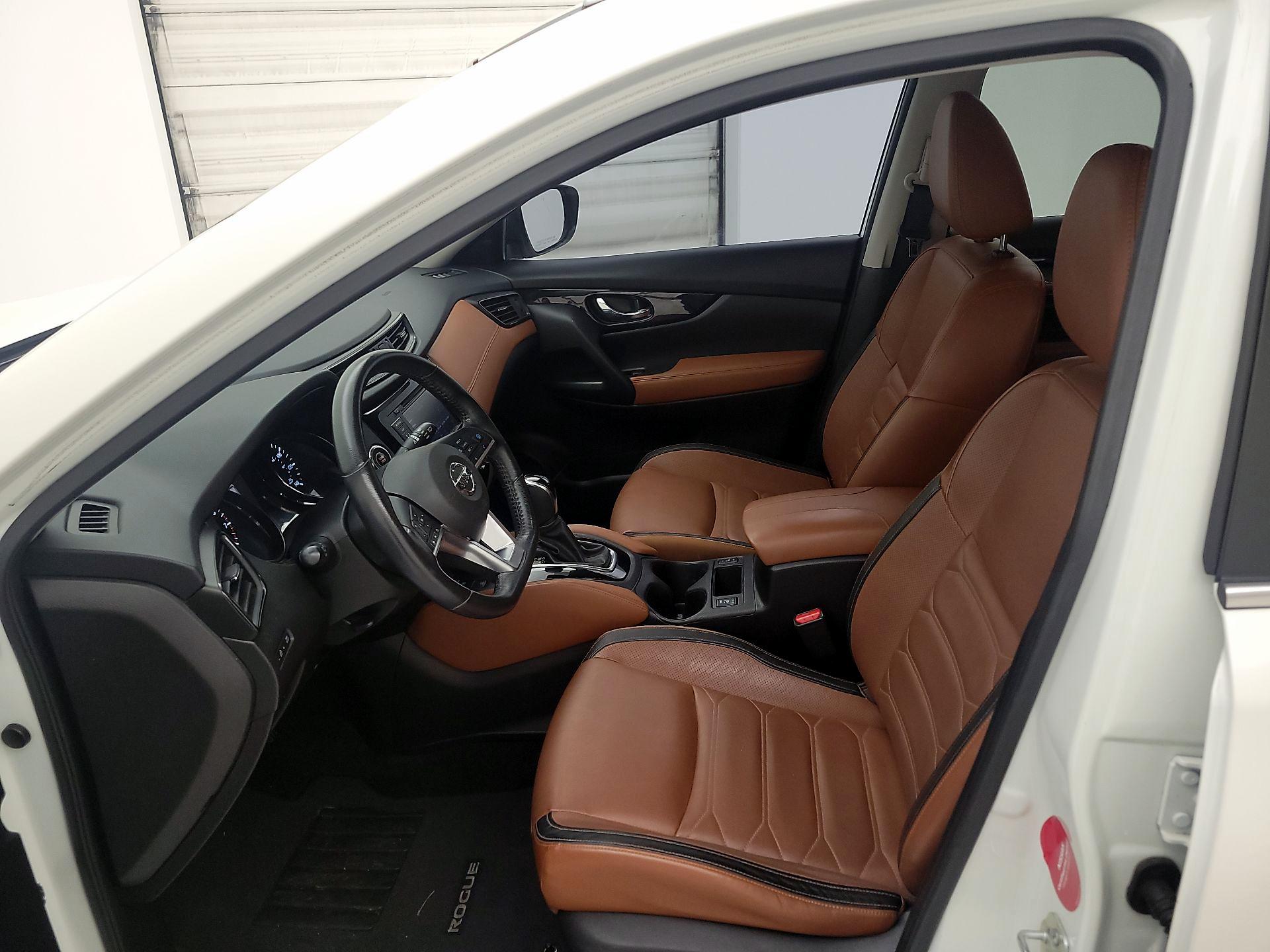 Thumbnail: 2018 Nissan Rogue - 11