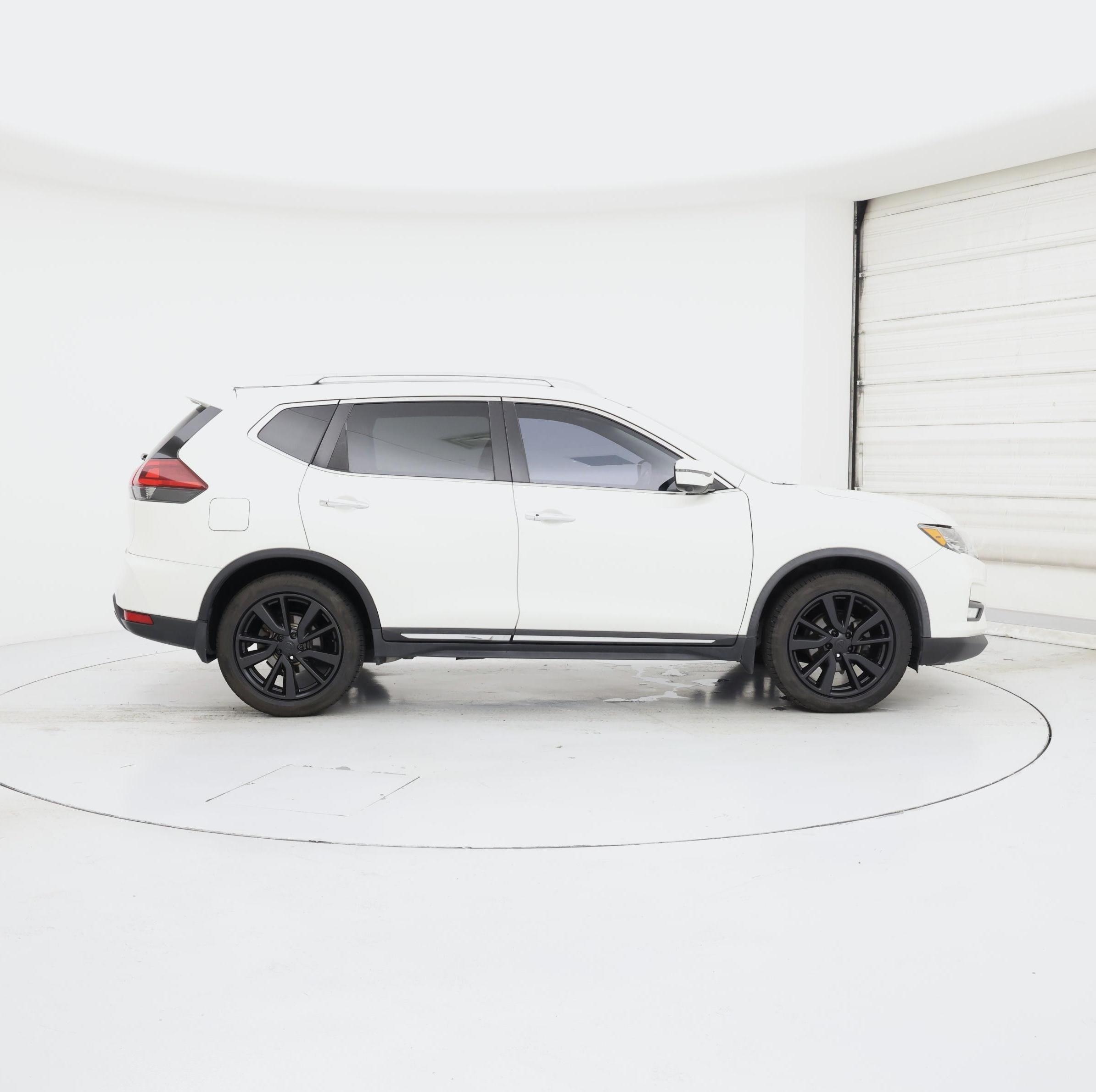 Thumbnail: 2018 Nissan Rogue - 7