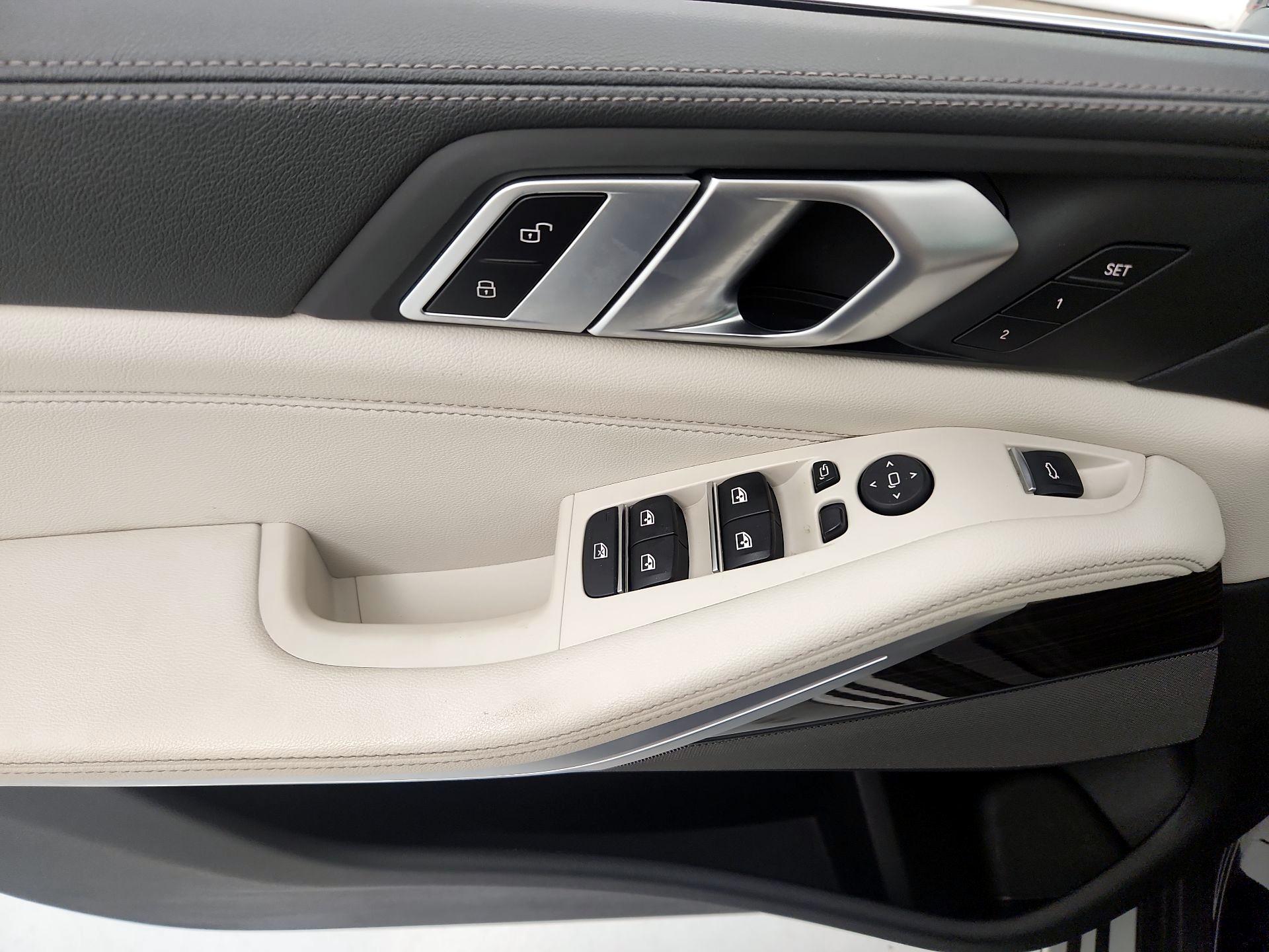 Thumbnail: 2020 BMW X5 - 12