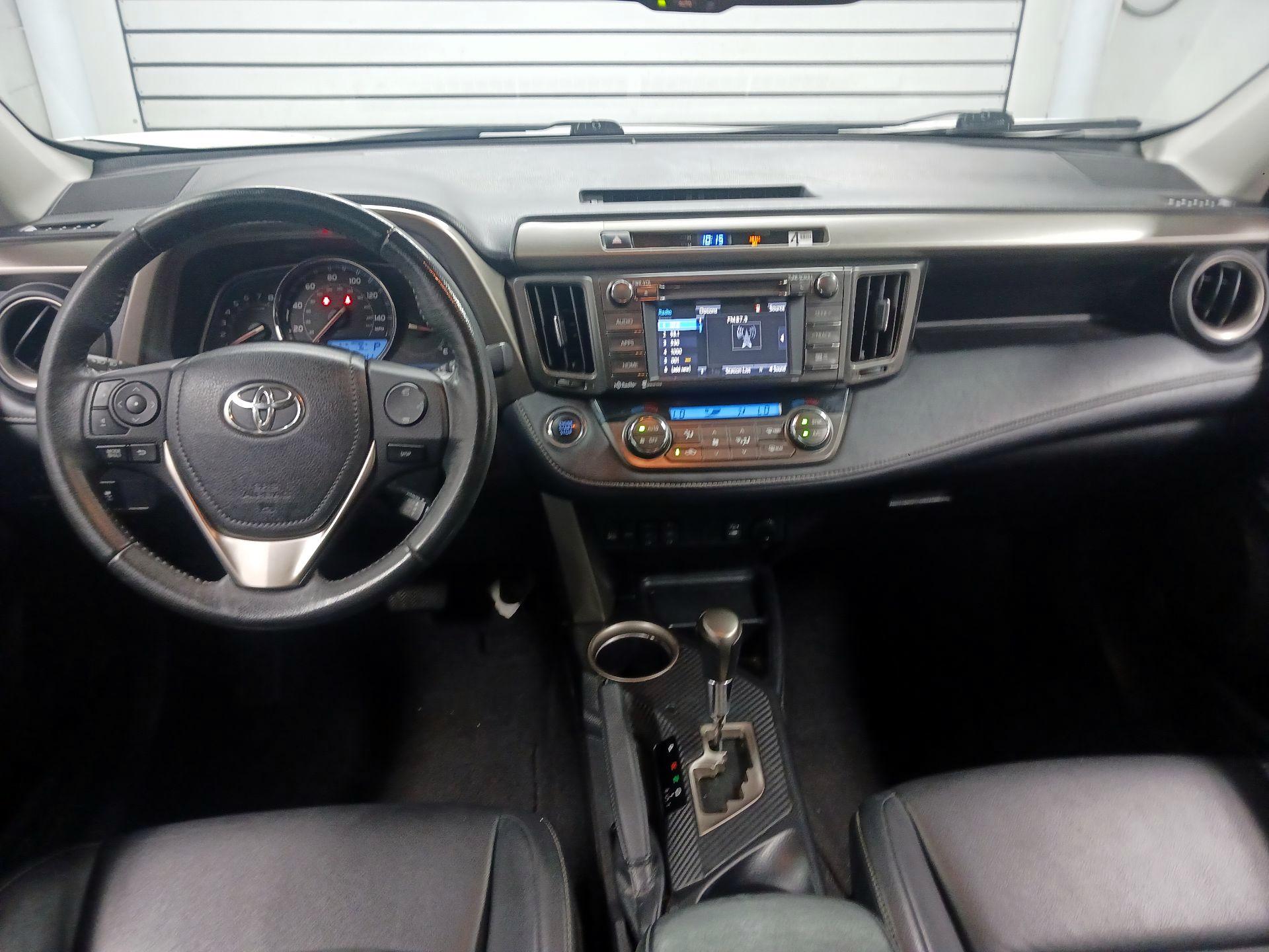 Thumbnail: 2014 Toyota RAV4 - 9