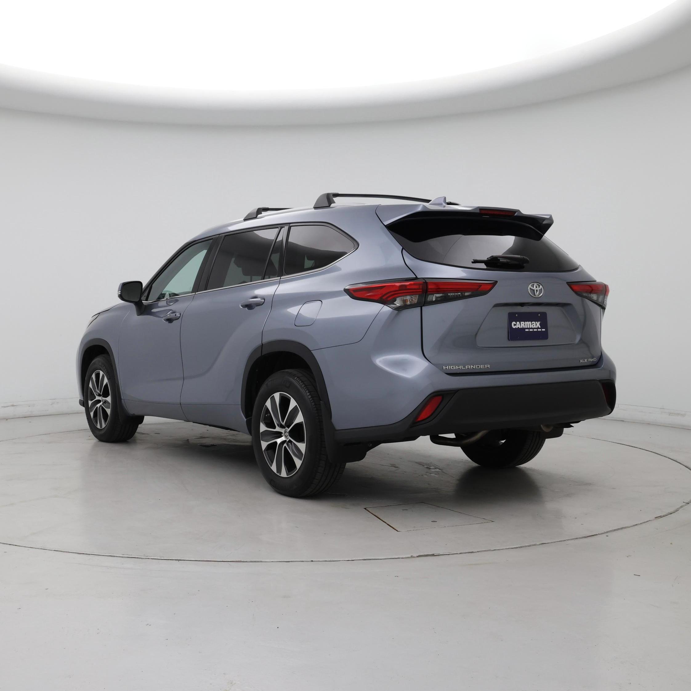 Thumbnail: 2022 Toyota Highlander - 2