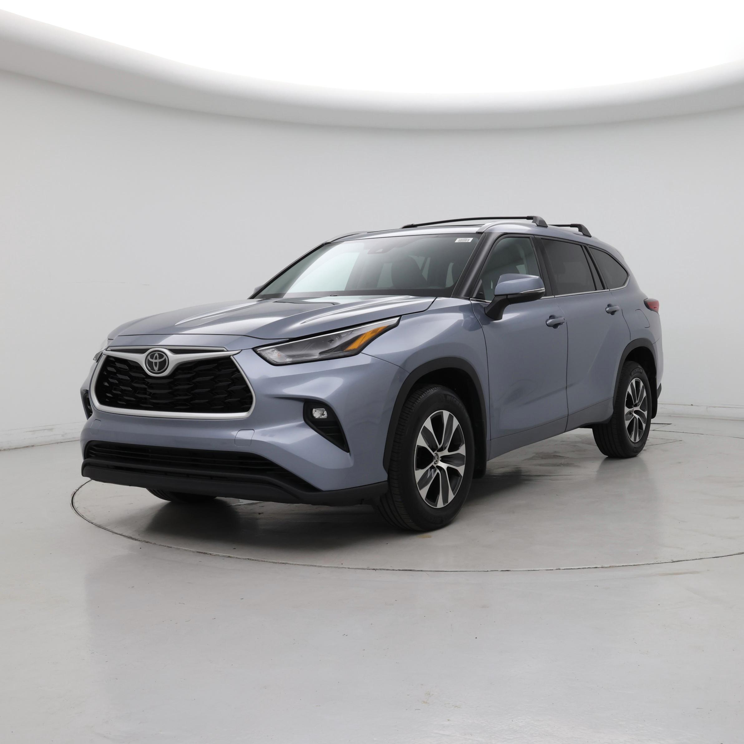 Thumbnail: 2022 Toyota Highlander - 4