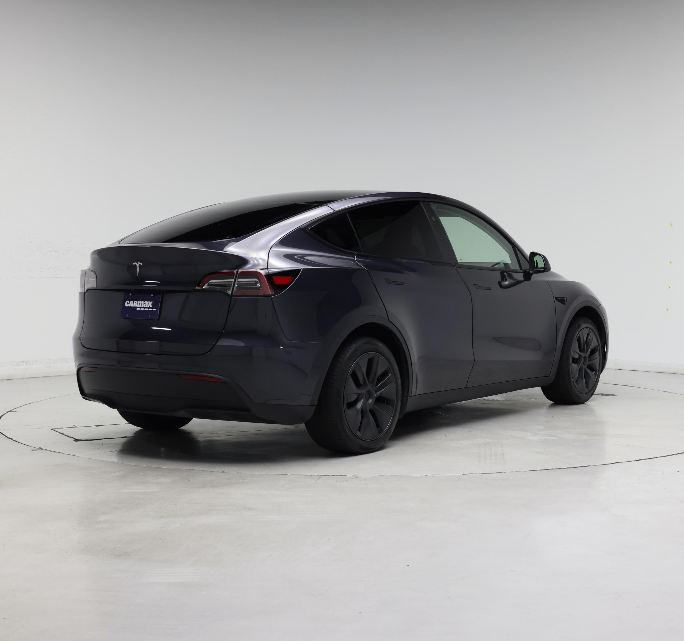 Thumbnail: 2024 Tesla Model Y - 8