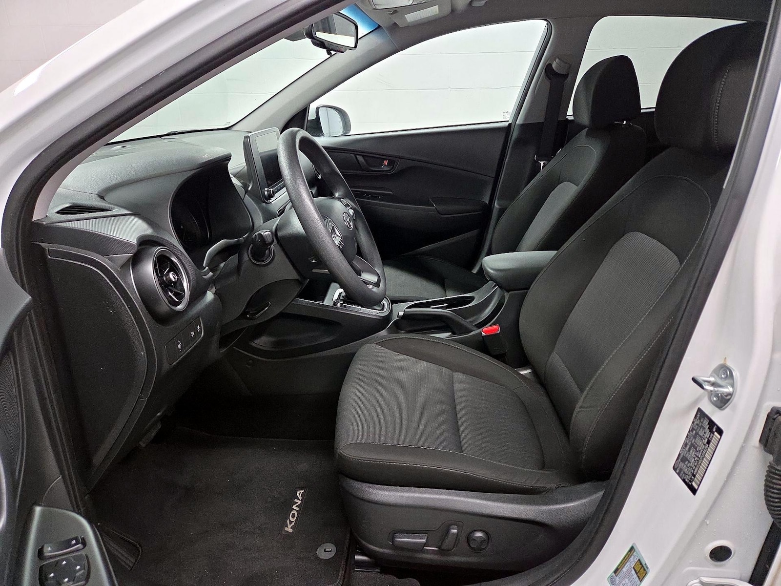2023 Hyundai Kona SEL - Photo 12