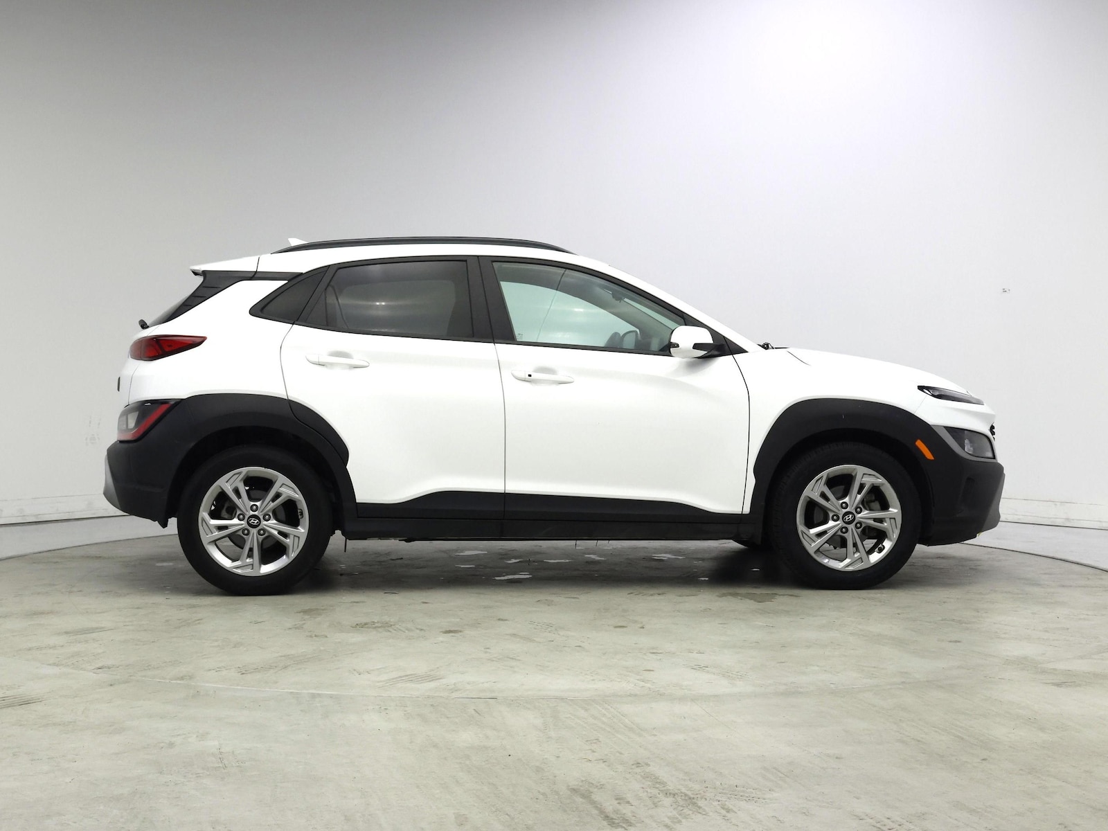 2023 Hyundai Kona SEL - Photo 8