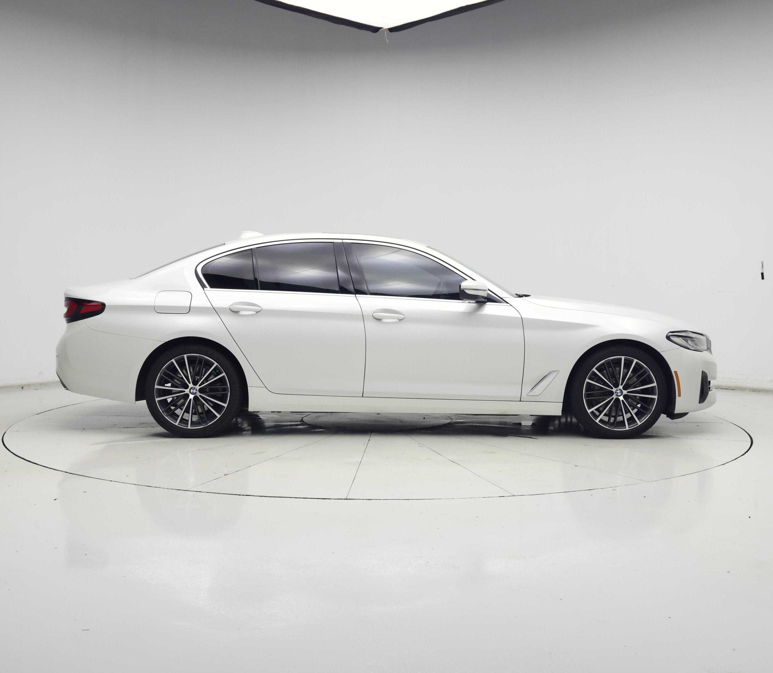 Thumbnail: 2022 BMW 5 Series - 7