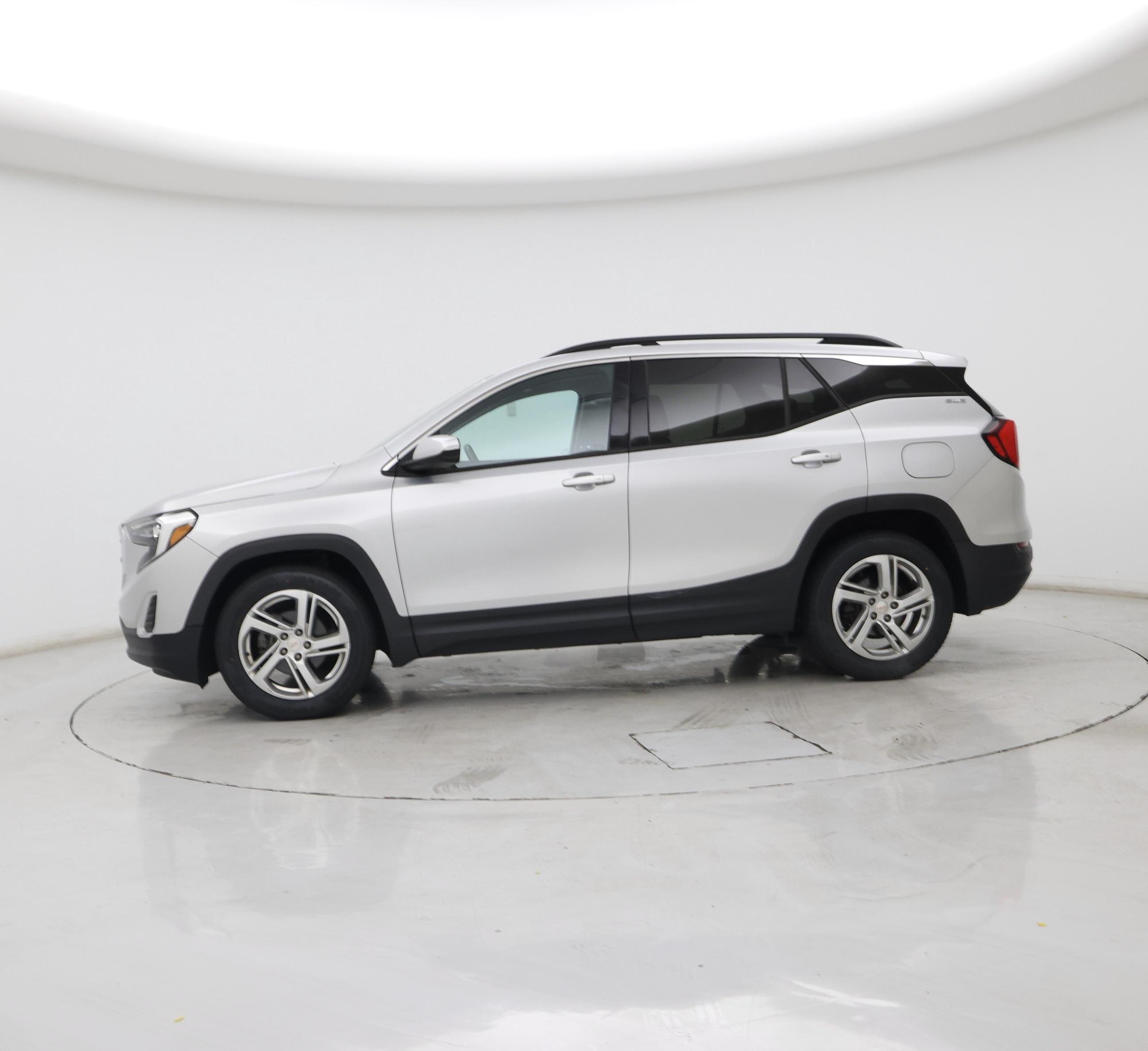 Thumbnail: 2020 GMC Terrain - 3